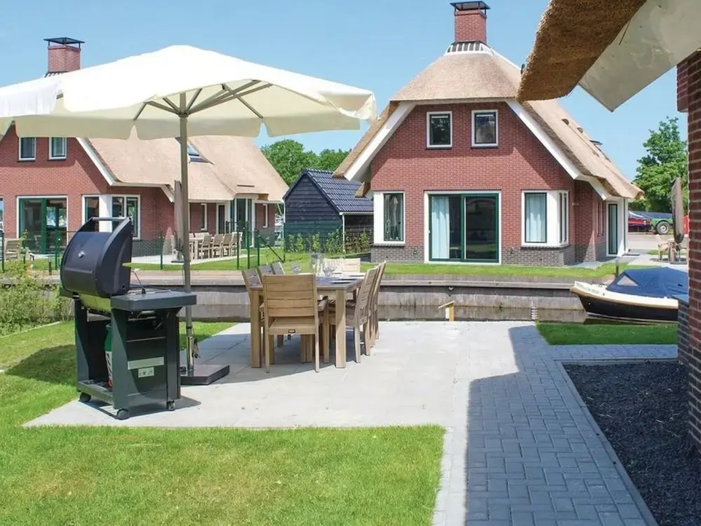 Villa in Friesland With Sauna and Jetty
