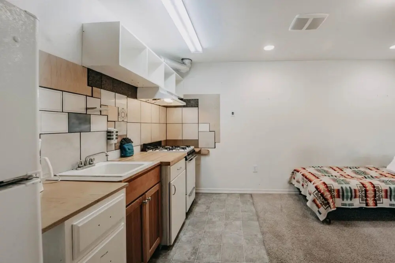 77mbr - Wi-fi - Fireplace - Pets Ok - BBQ