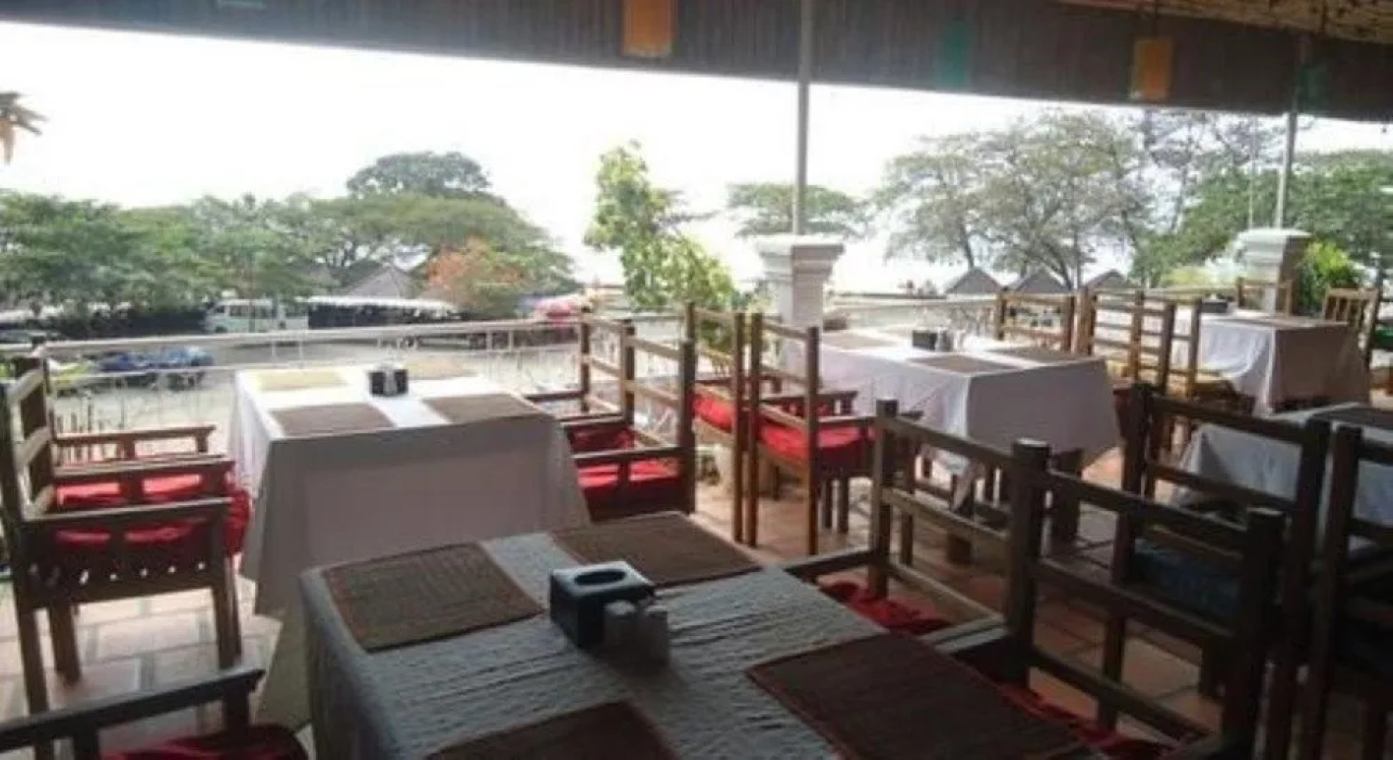 Brise de Kep Guesthouse & Restaurant