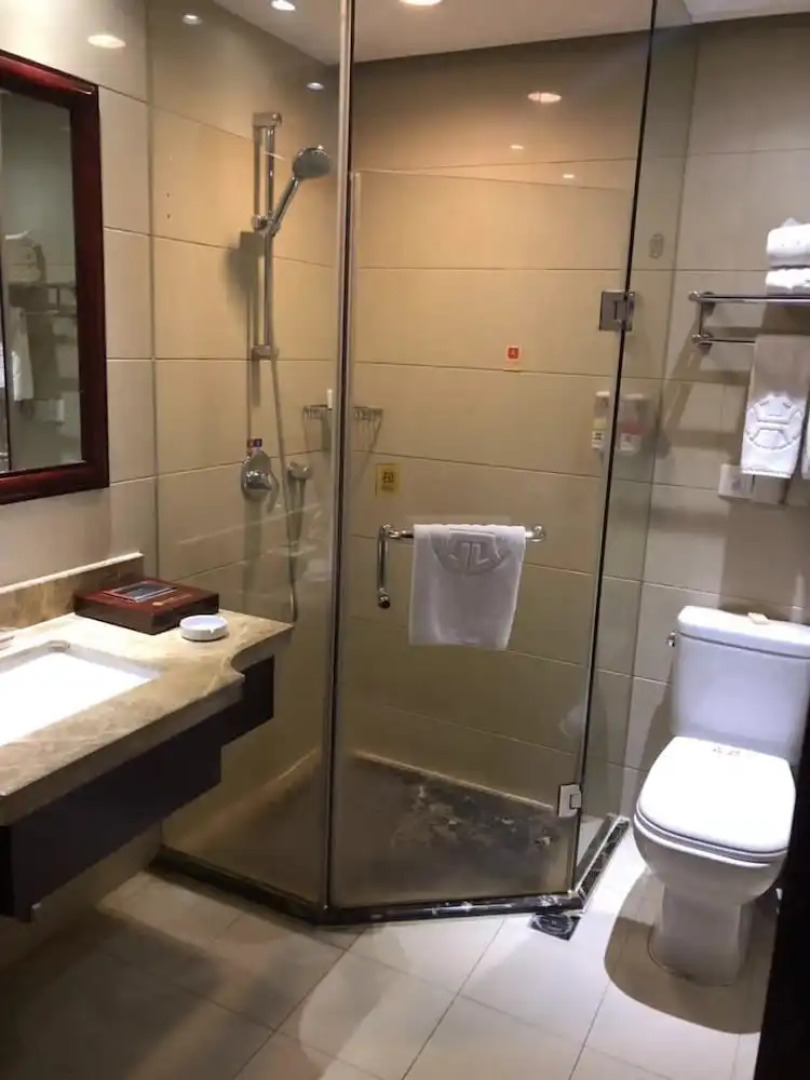 Yiyang Huatian Hotel