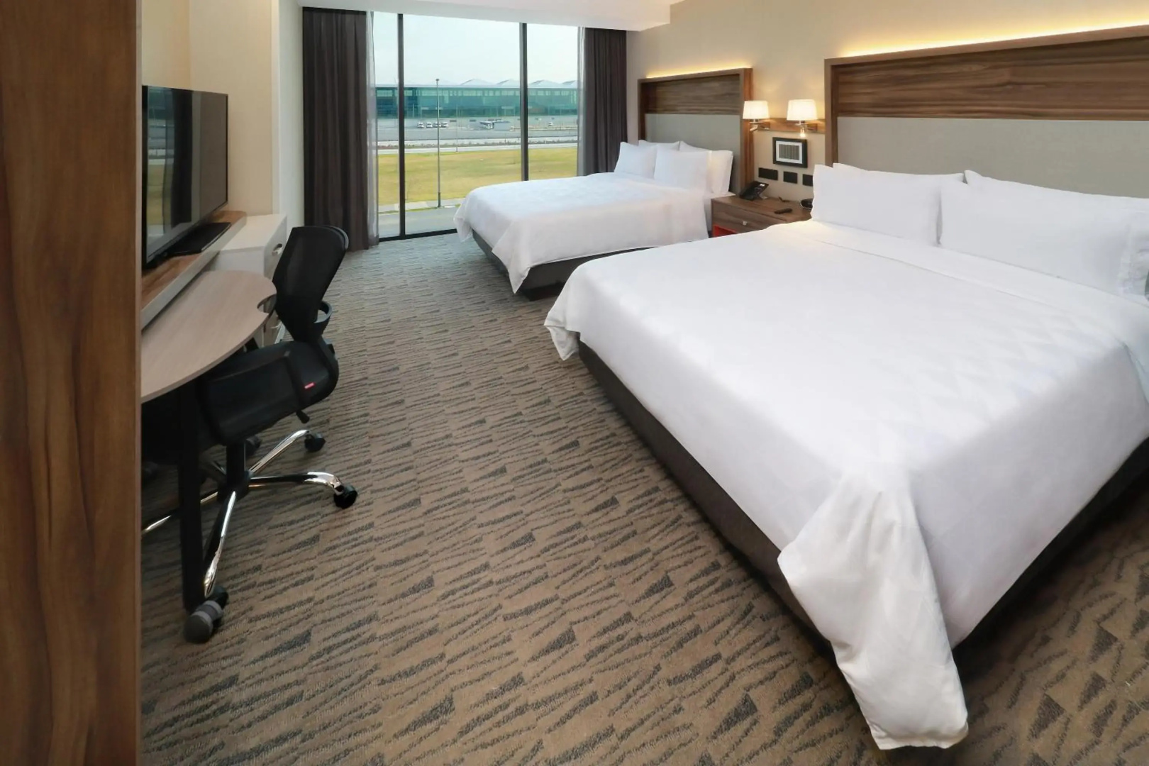 Holiday Inn Hotel and Suites Mexico Felipe Angeles Airport by IHG
