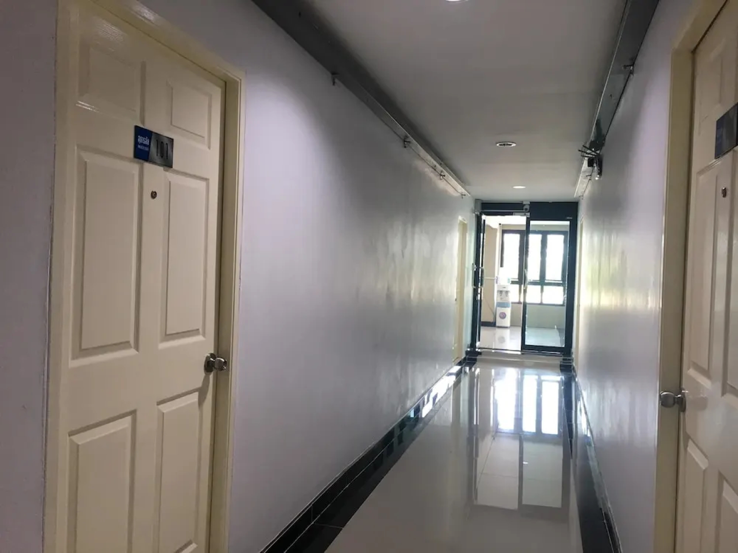 Sutharnlai Apartment