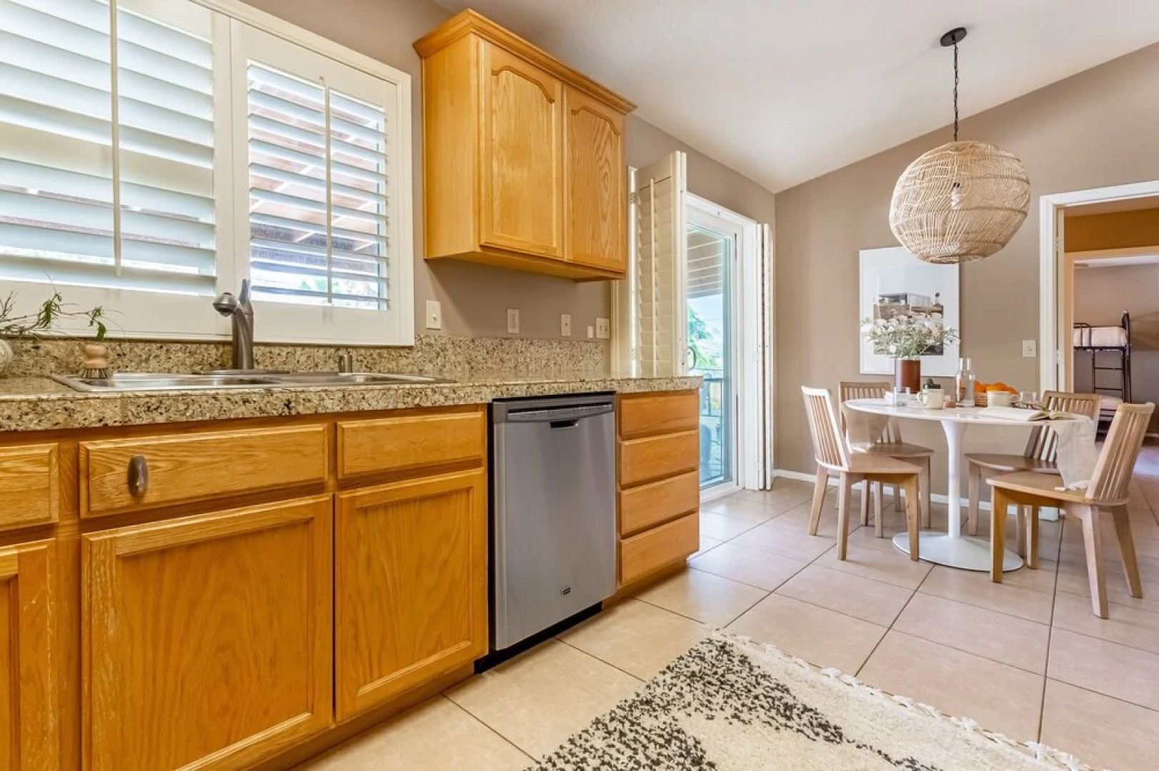 Desert Bloom by Avantstay Incredible Oasis w/ Dreamy Backyard & Patio