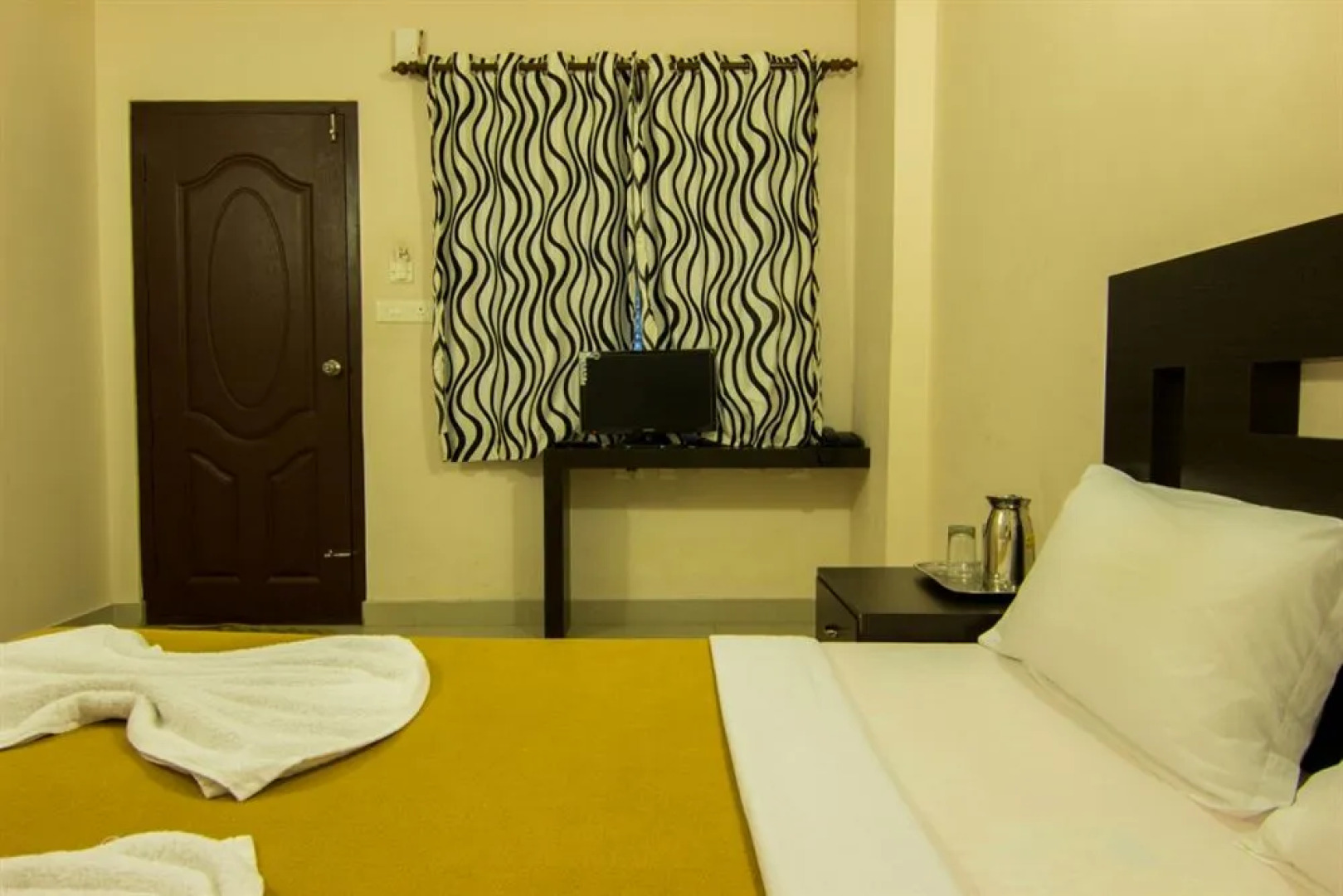 Vedanta Wake Up-Kumily Town Center