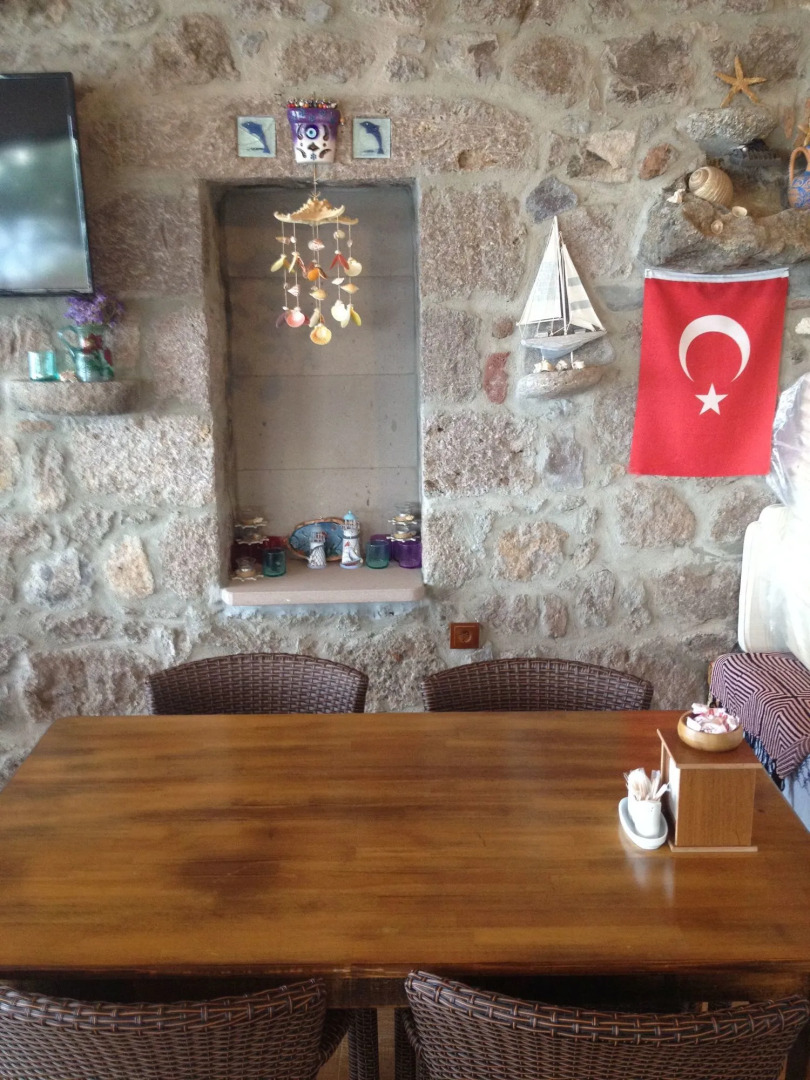 Assos Nazan Motel Restoran Beach