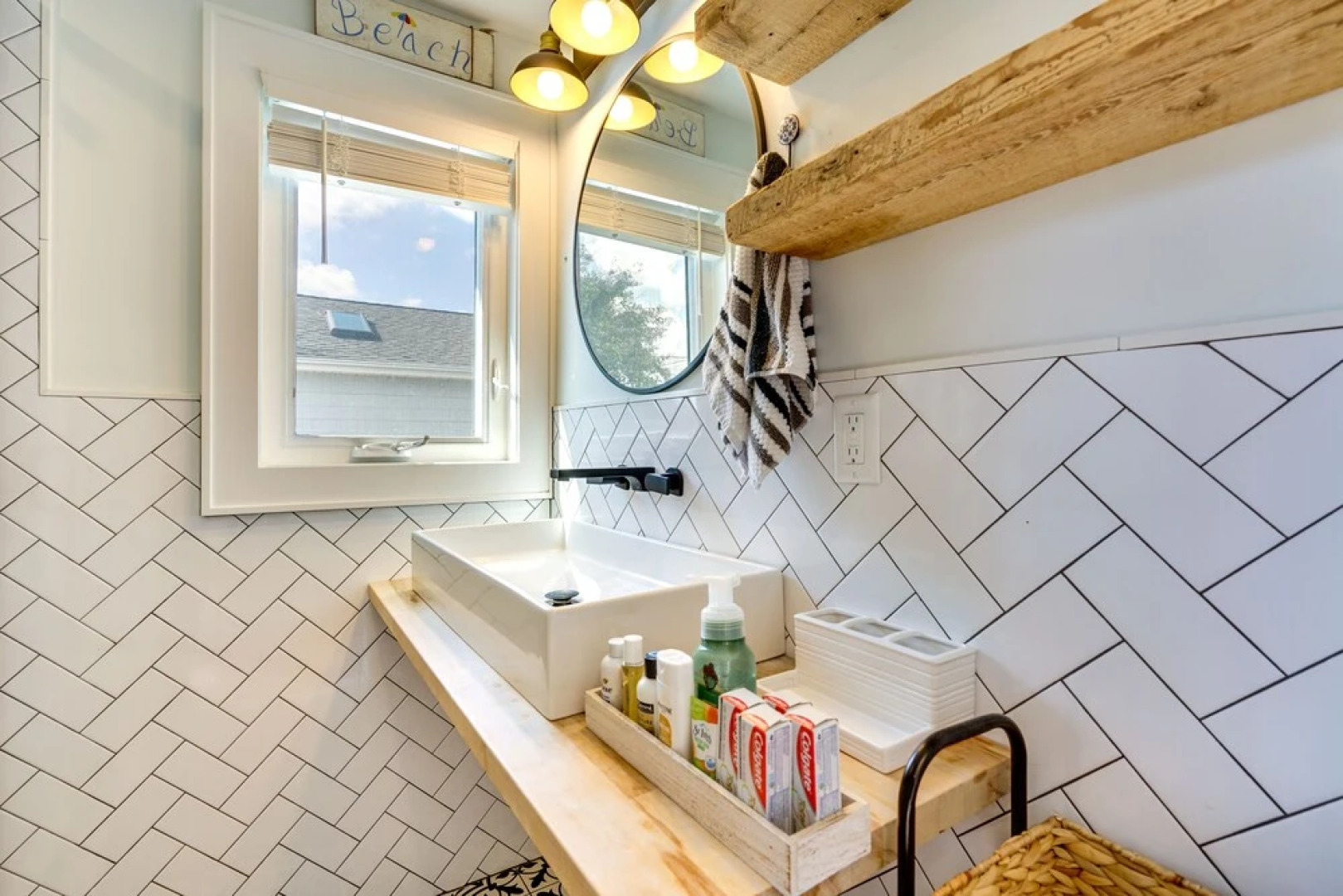 Renovated Seaside Park Cottage: Steps to Beach!