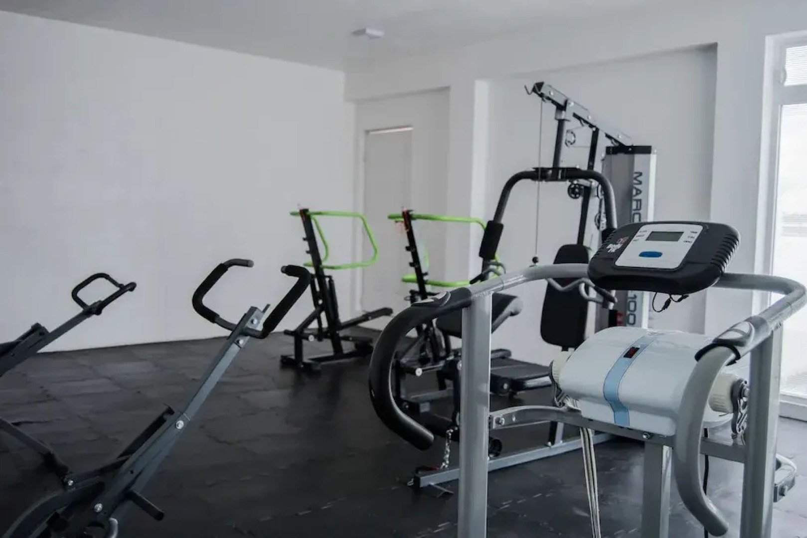 Hotel Los Pinos Express