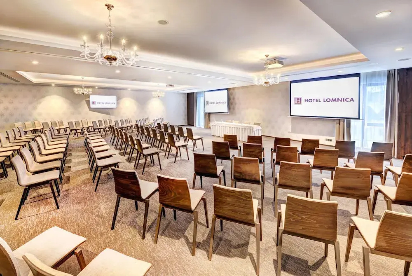 Hotel Lomnica