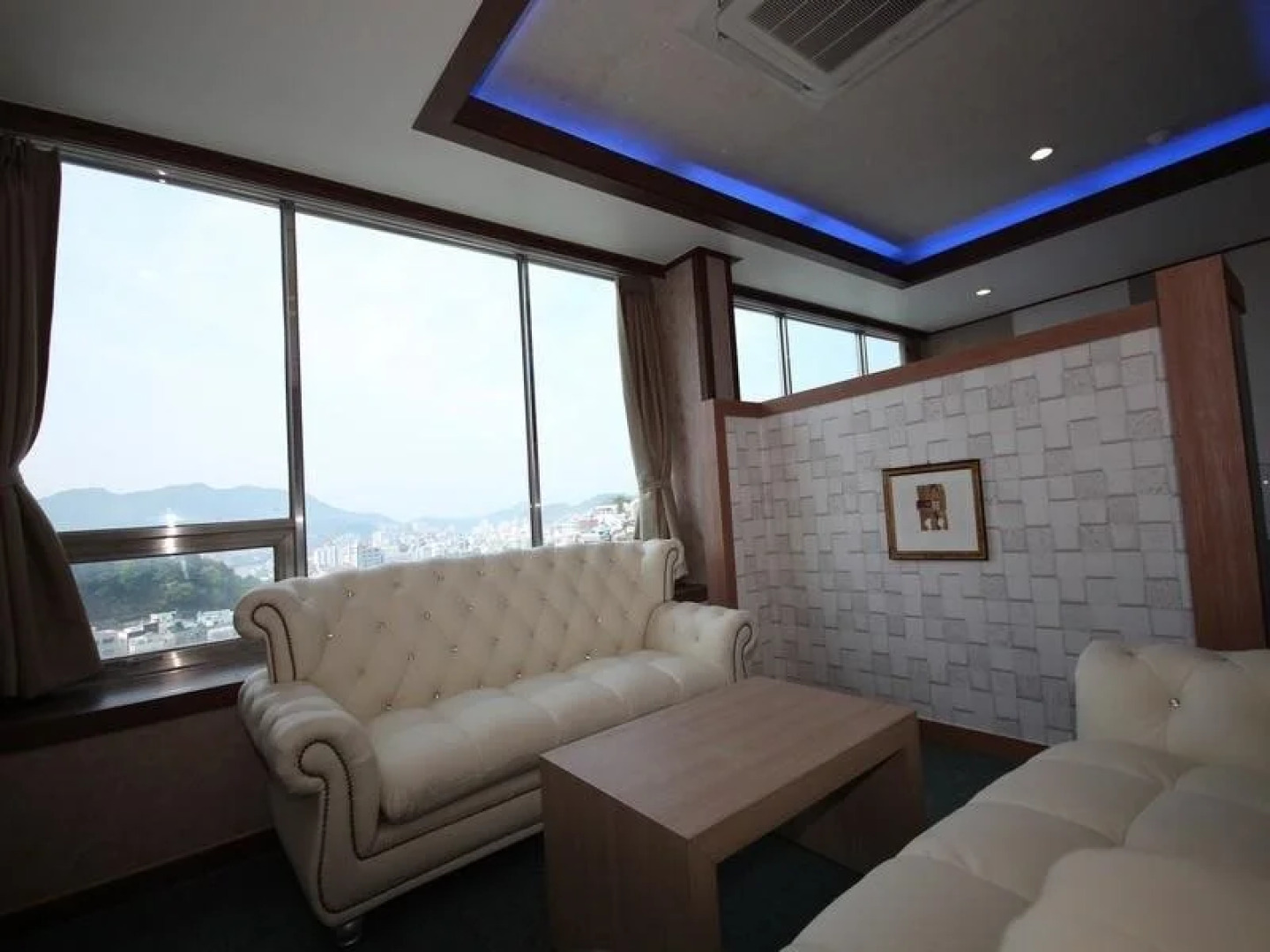 Tongyeong Tourist Hotel