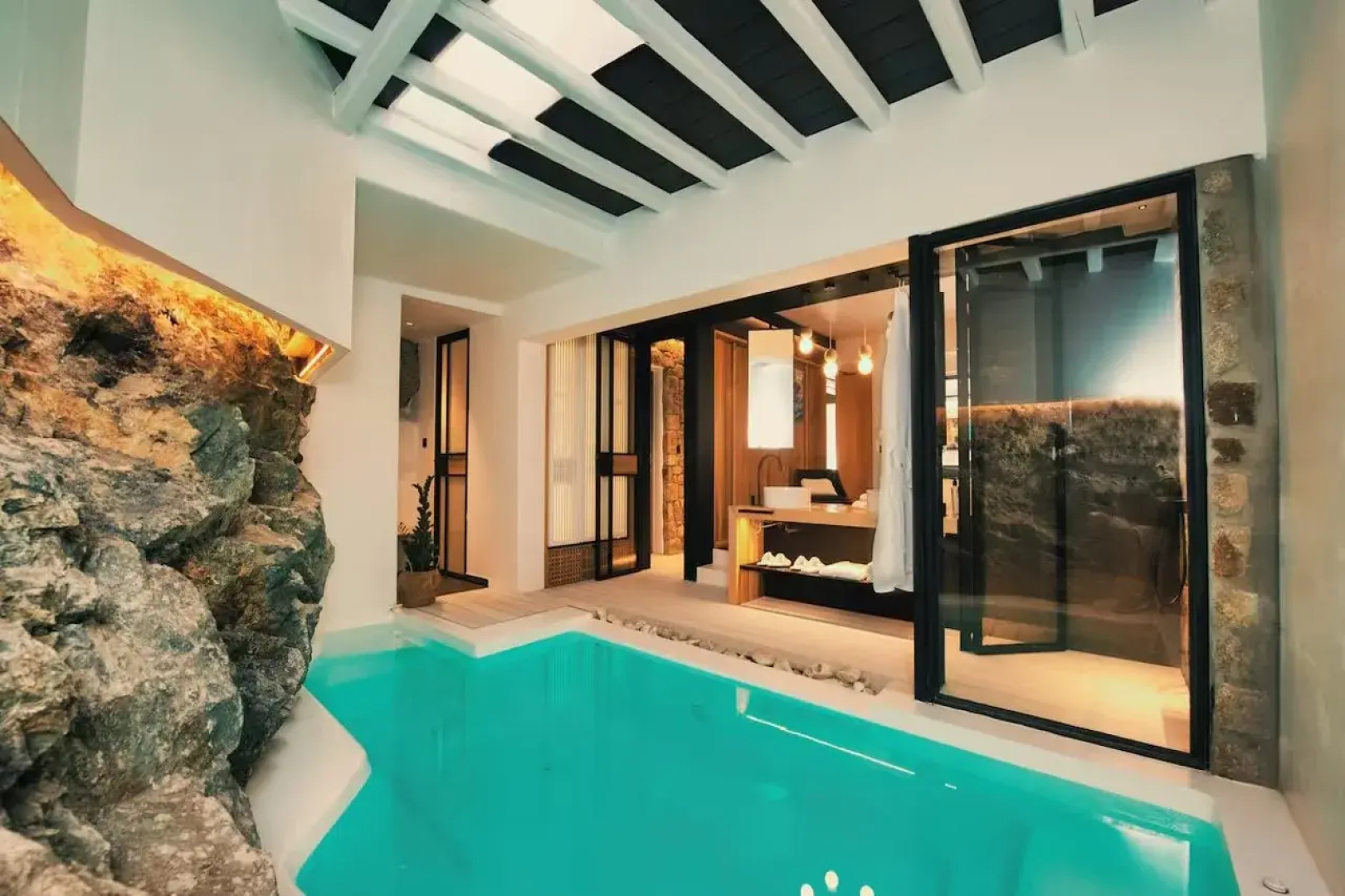 Semeli Coast Mykonos, Curio Collection by Hilton