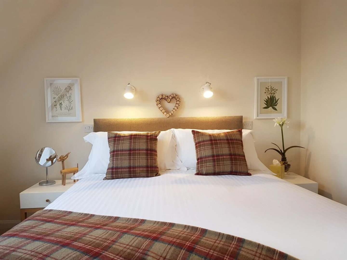 Newton Lodge