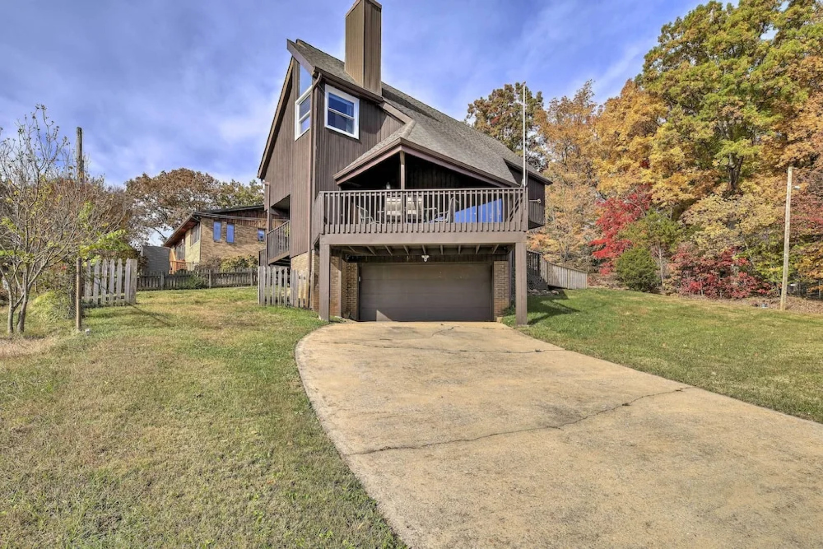 Updated Kingsport Home w/ Deck + Mtn Views!
