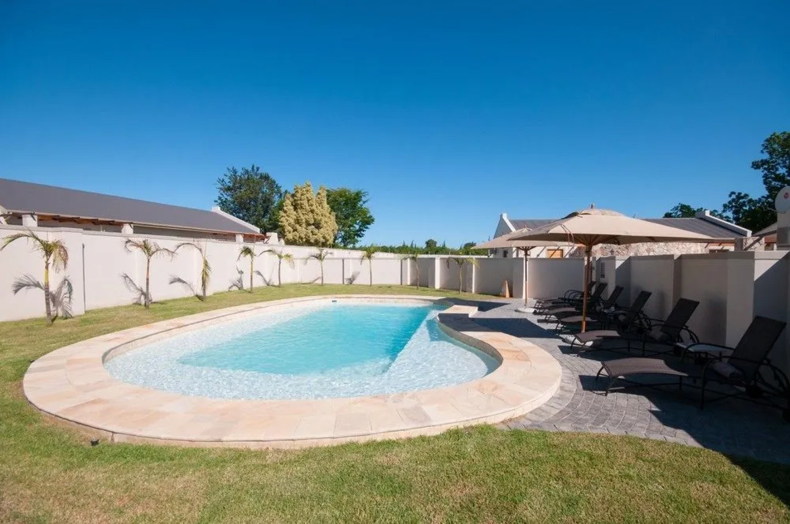 Africanos Country Estate