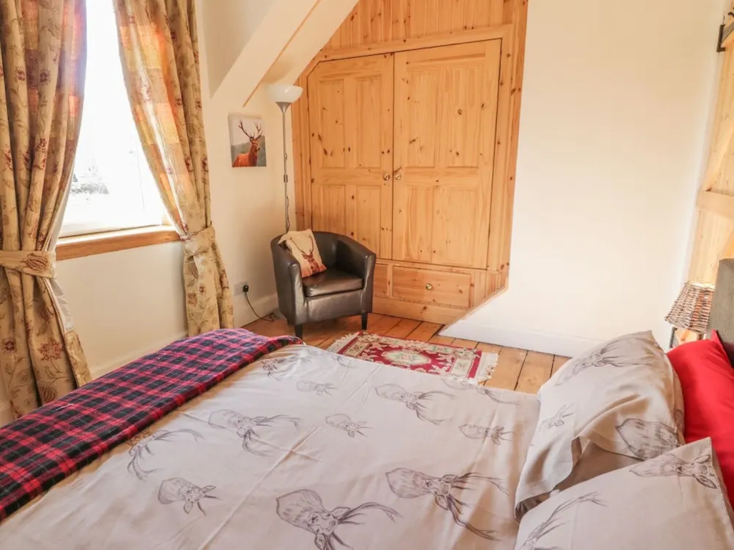 Crinan Canal Cottage No8, Kilmartin