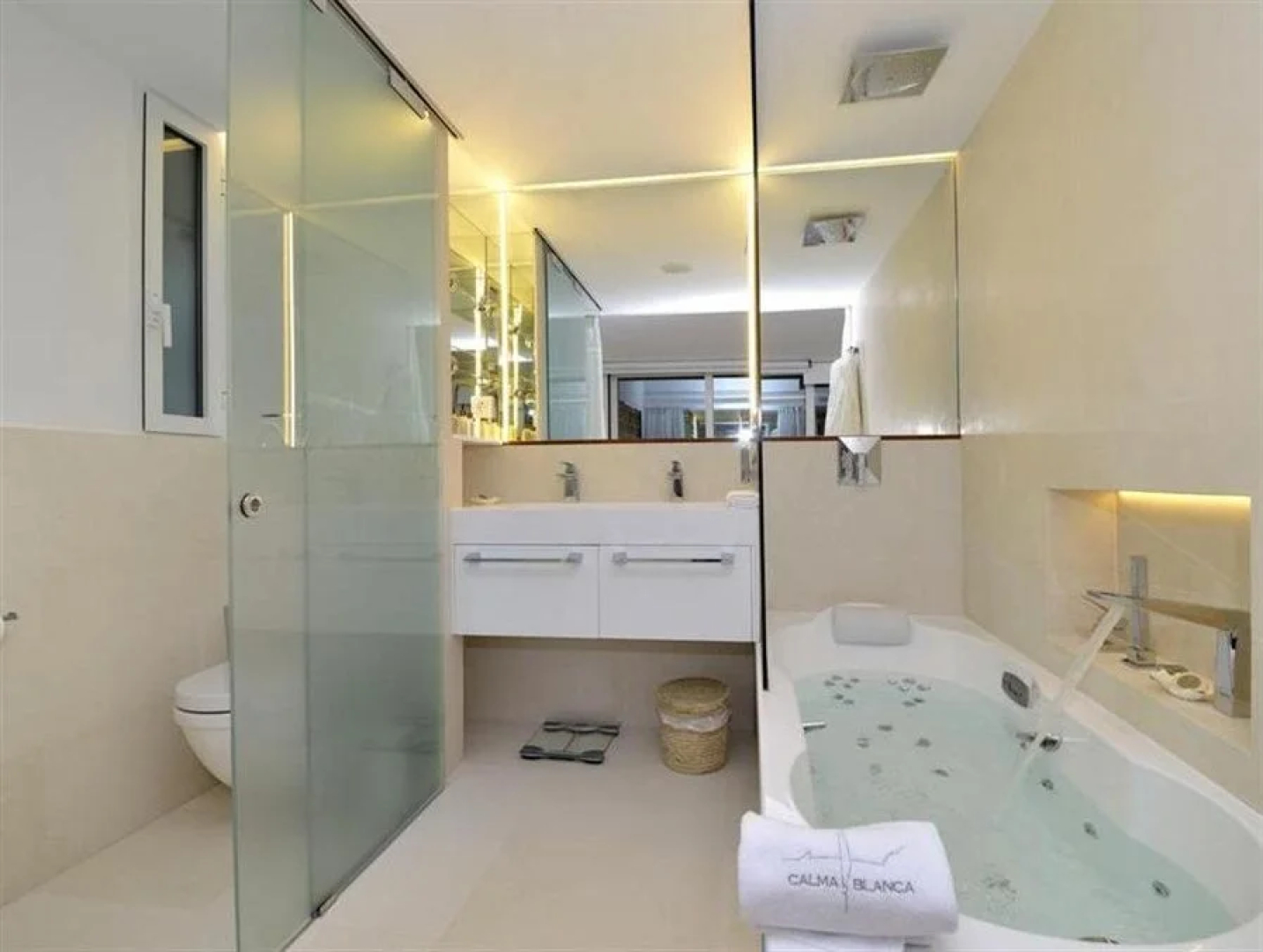Hotel Calma Blanca