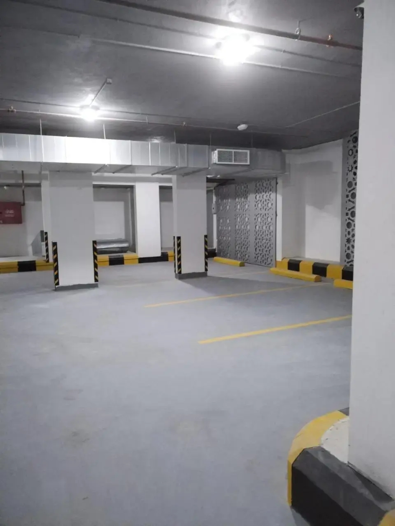 Crown Suites