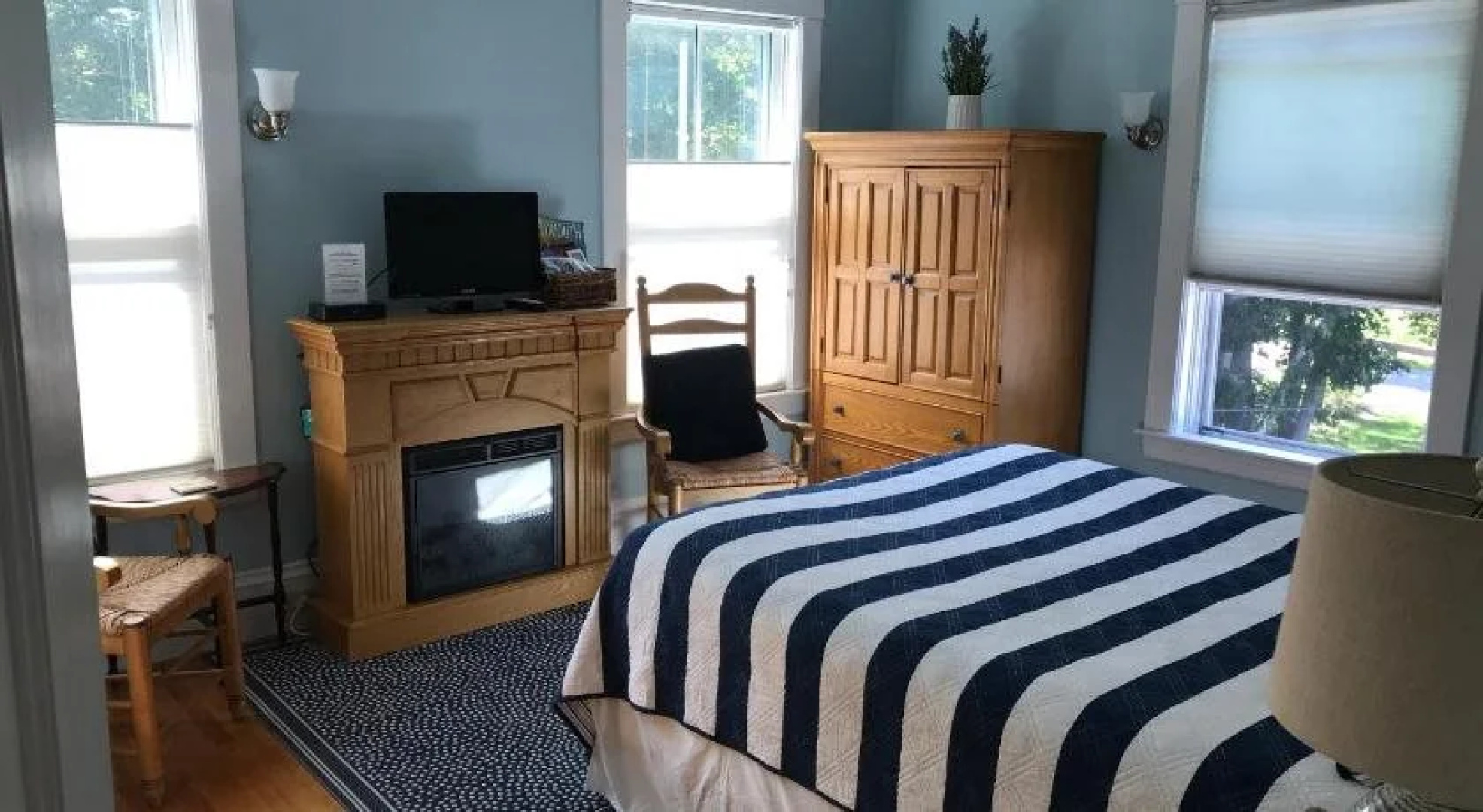 Bayberry Inn Bed & Breakfast