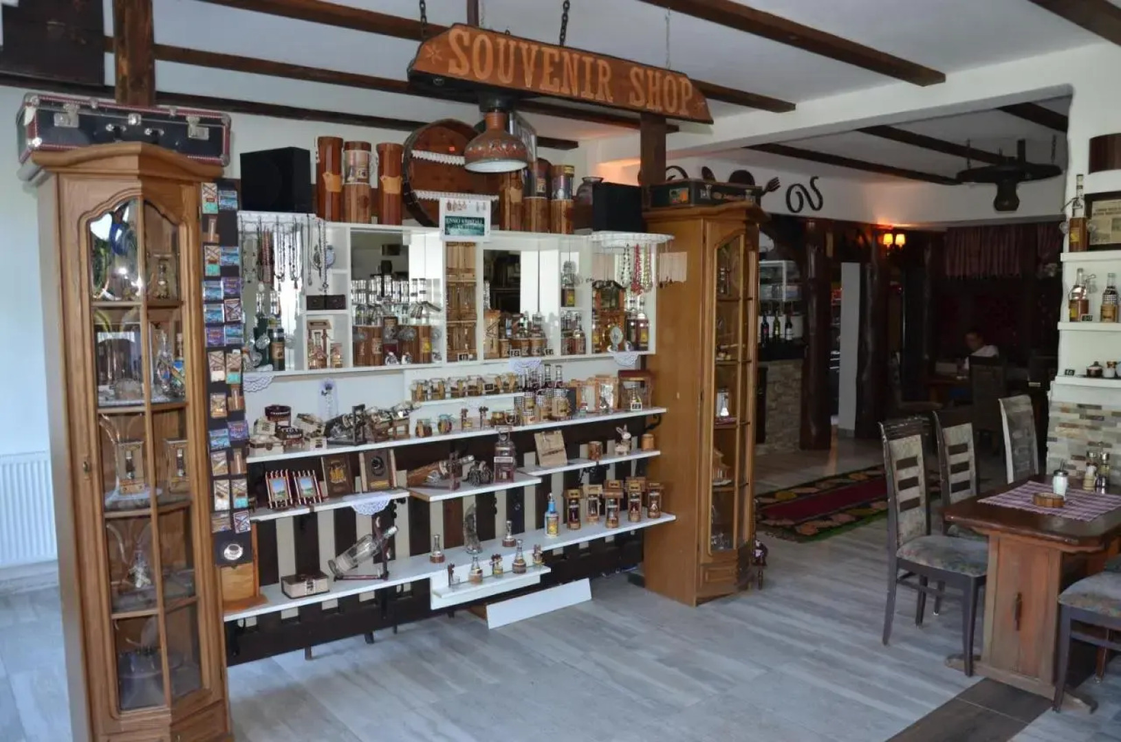 Rooms and Apartments Neron