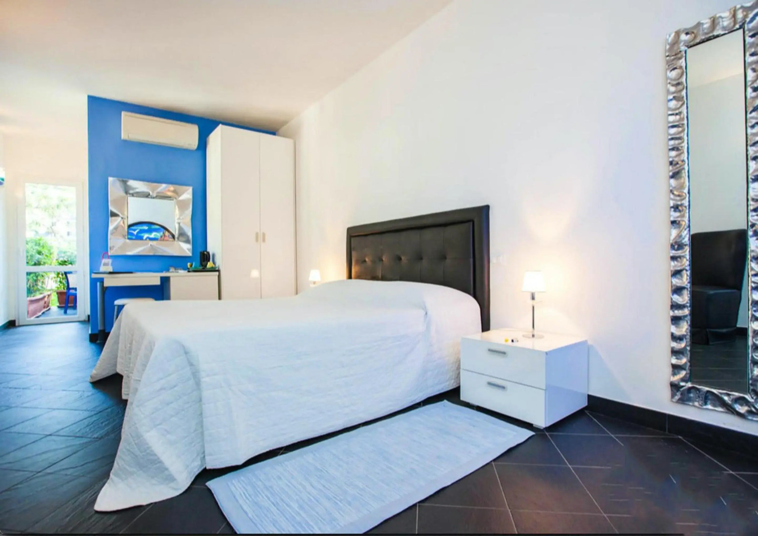 Cinqueterre Residence