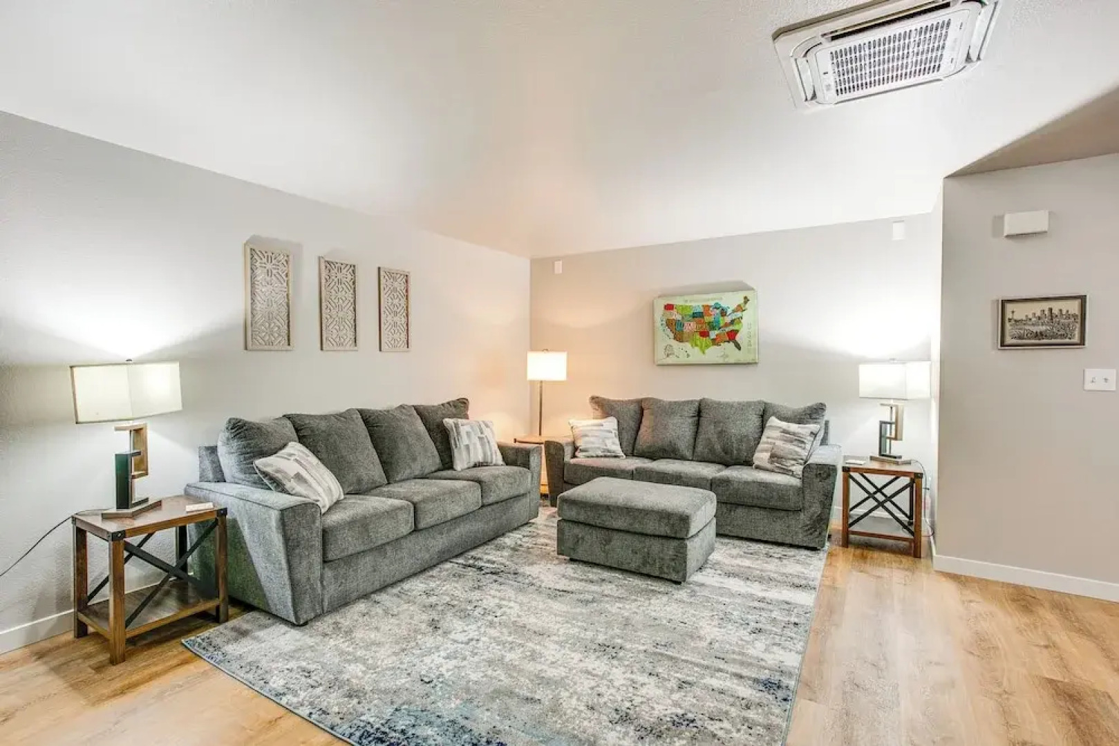 Updated Duplex Home < 1 Mi to Downtown Enumclaw!