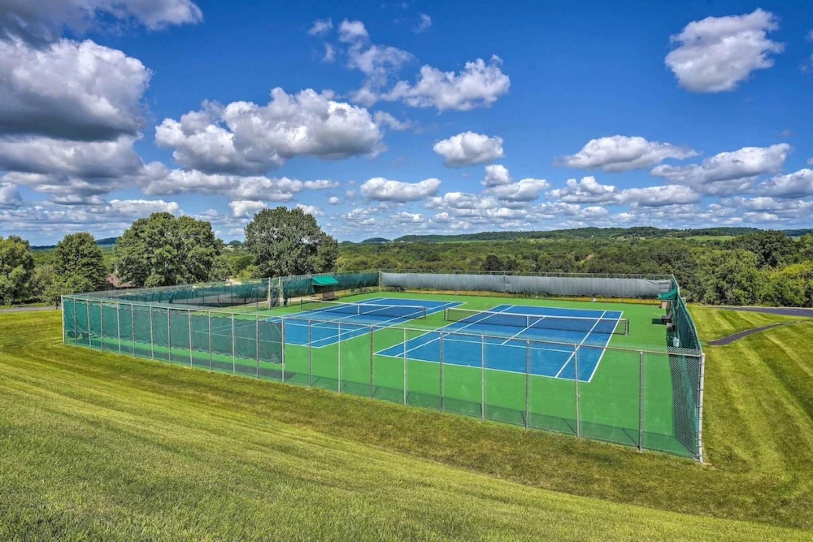 Galena Townhome w/ Deck & Golf Course View!