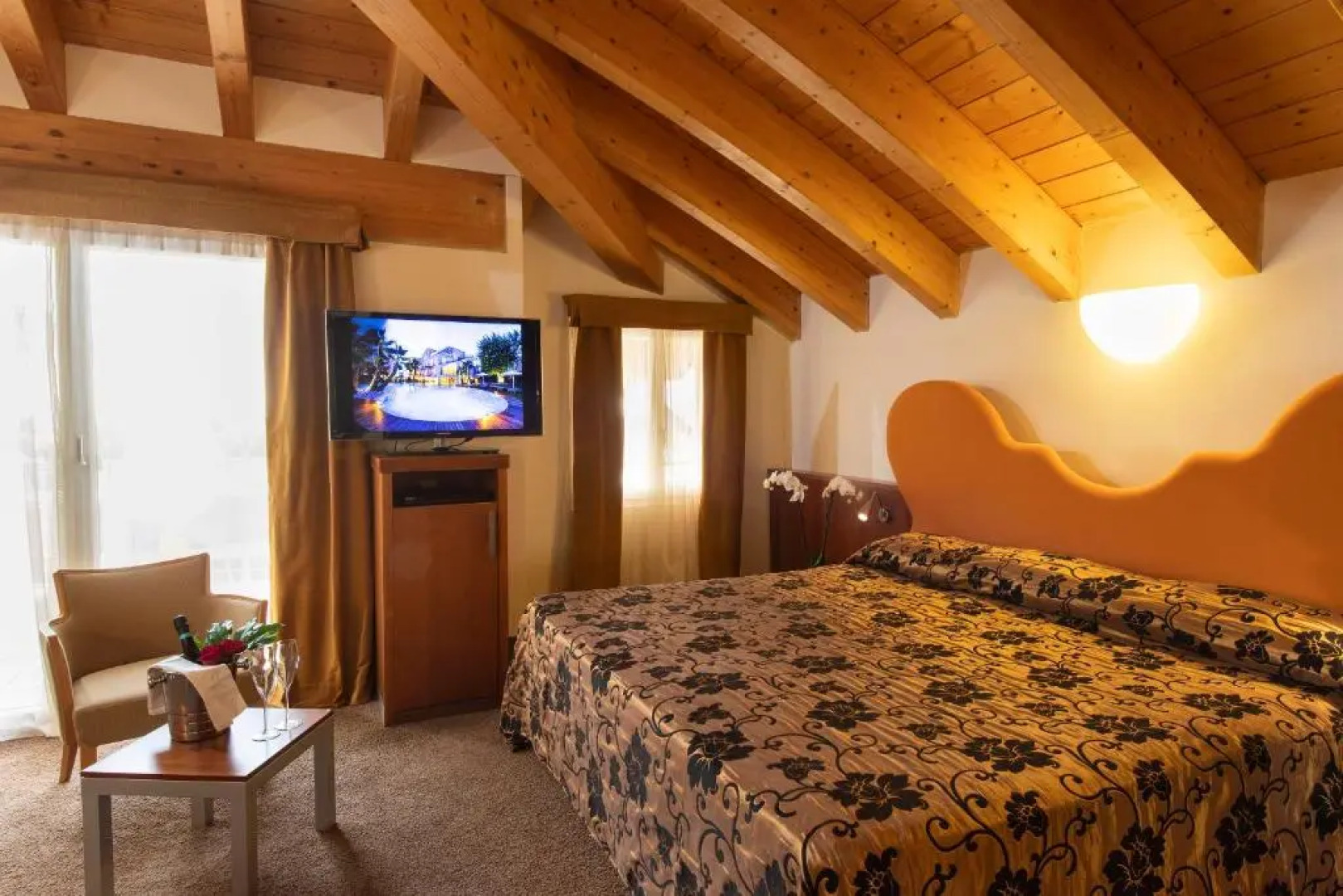 Color Hotel Style, Design & Gourmet