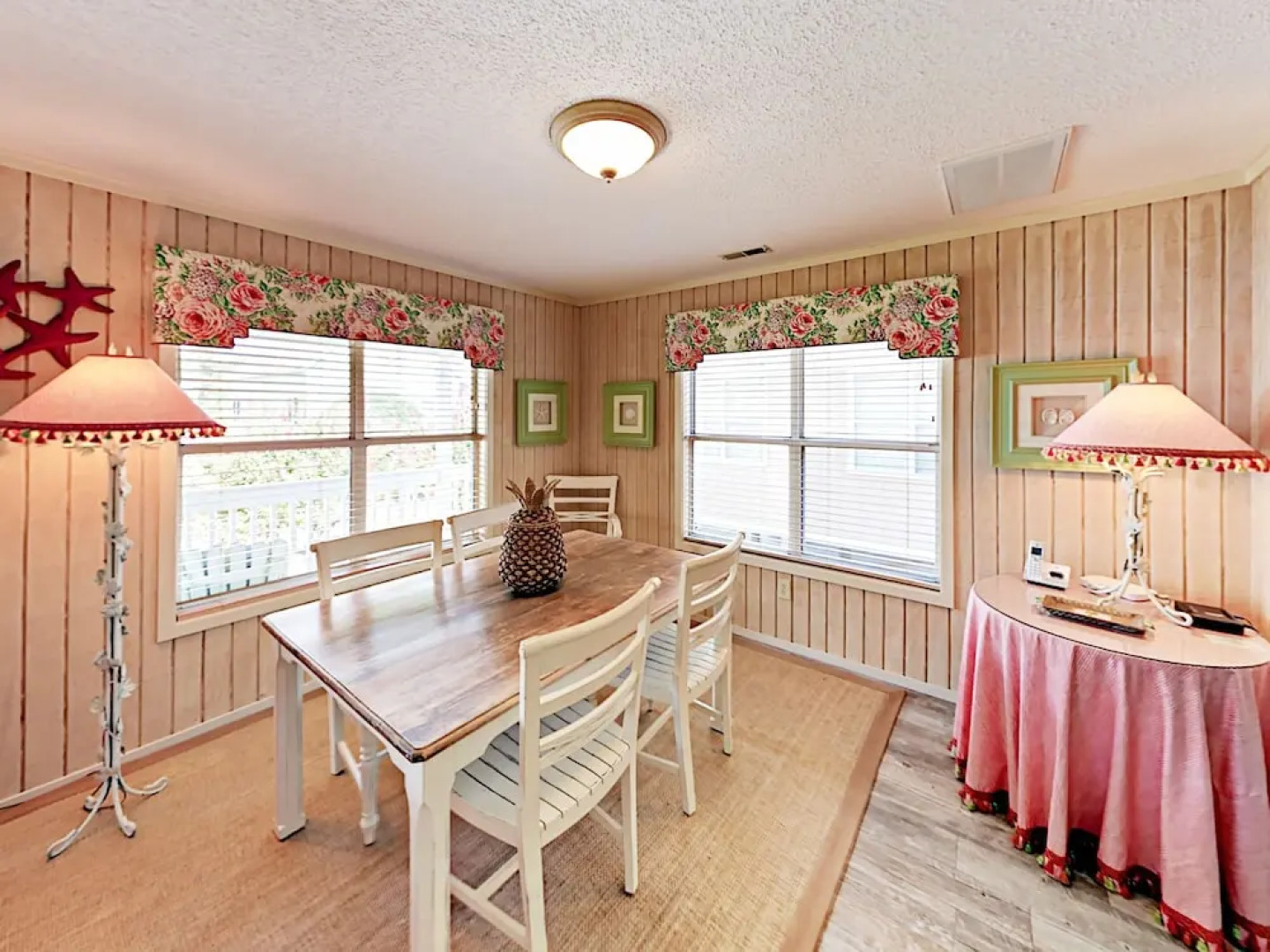 1027 North Sea Bridge Court Home 3 Bedrooms 2.5 Bathrooms Home