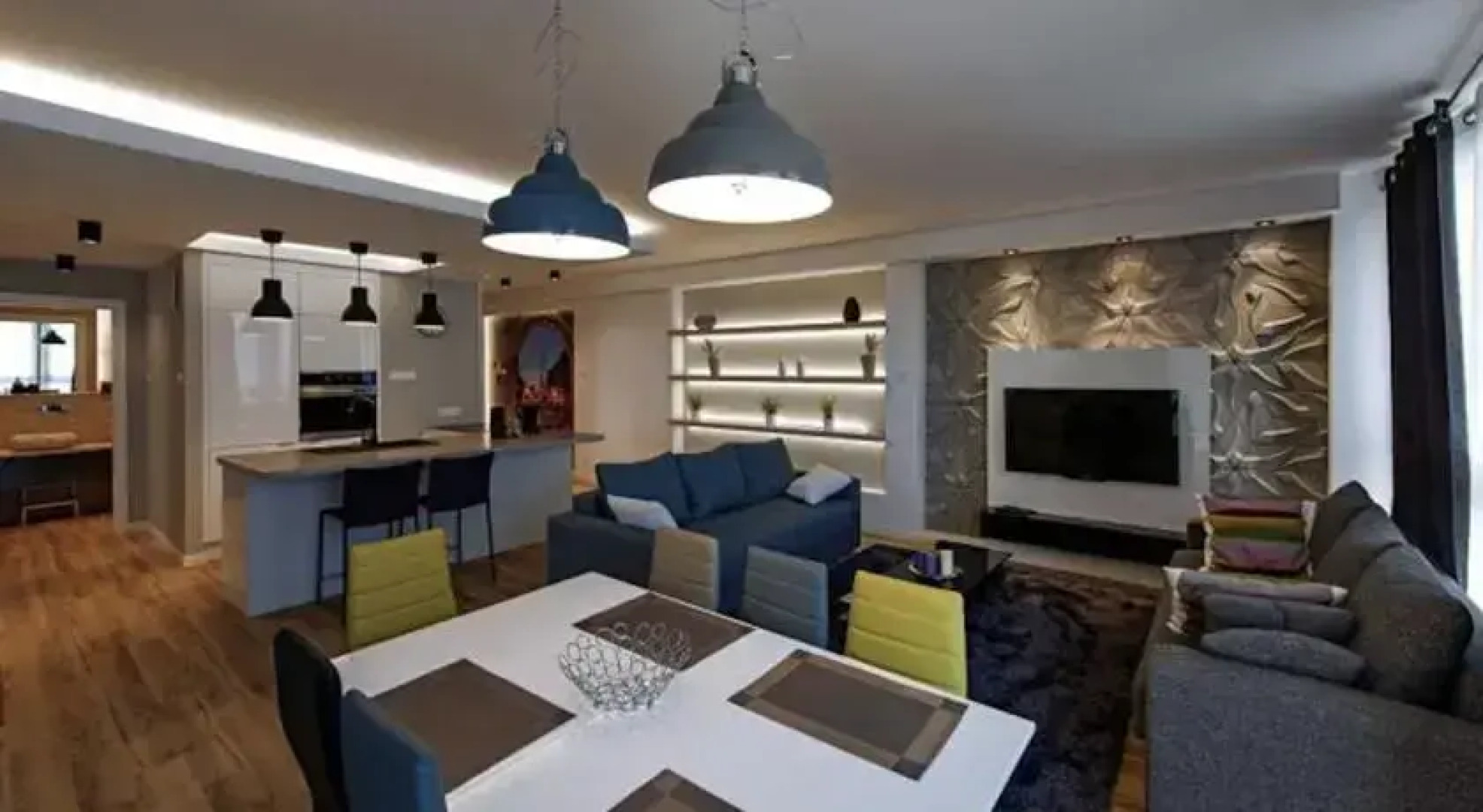 Flatinfo Aura Szafarnia