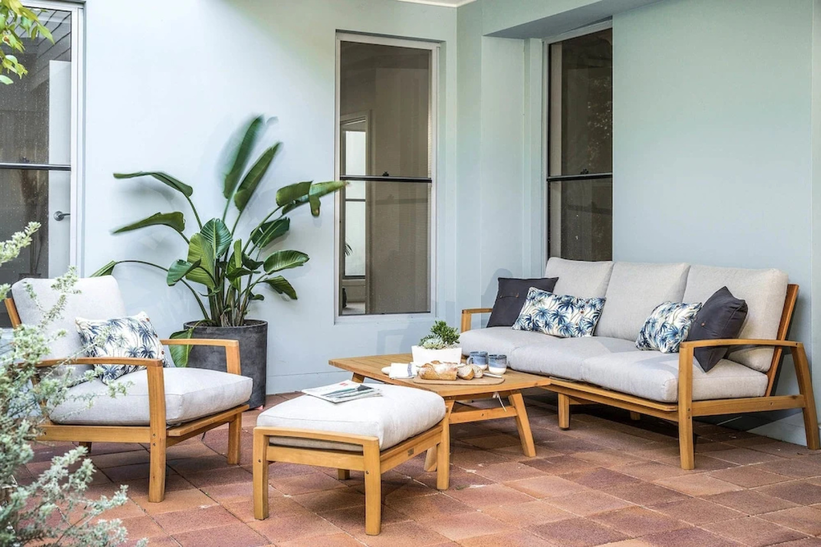 A PERFECT STAY - Shore Beats Work