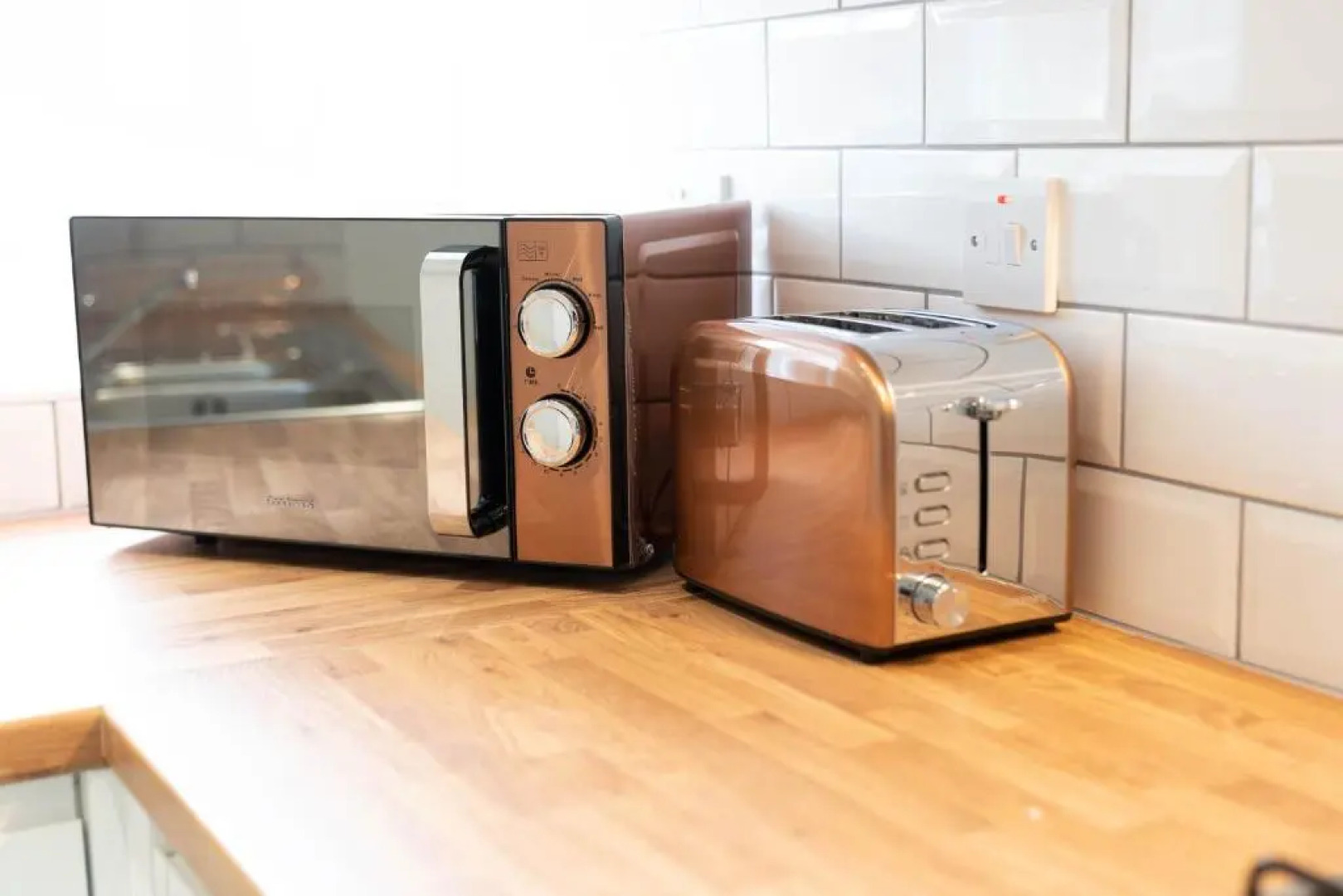 Luxury Six En-Suite Bedroom Apartment - Smart TV's - WIFI - TOP RATED