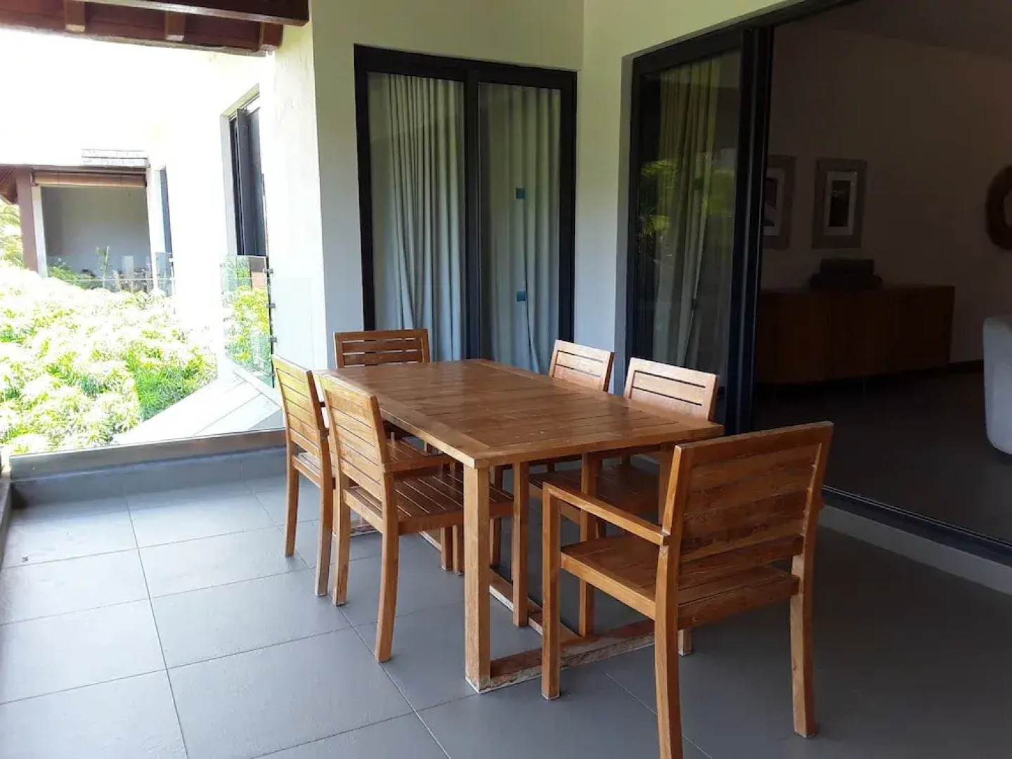 Azuri Residences by Life in Blue