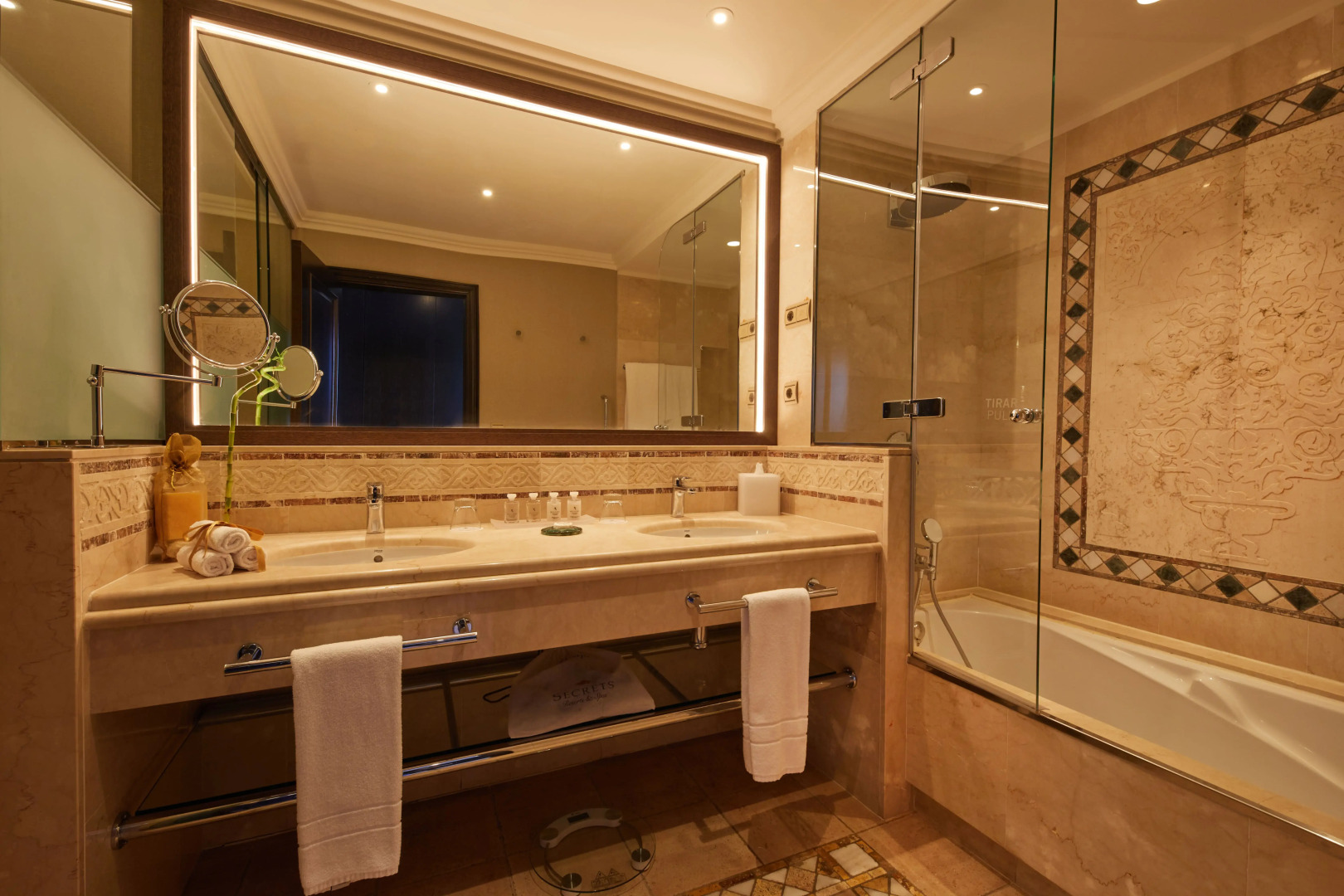 Gran Hotel Atlantis Bahia Real G.L.