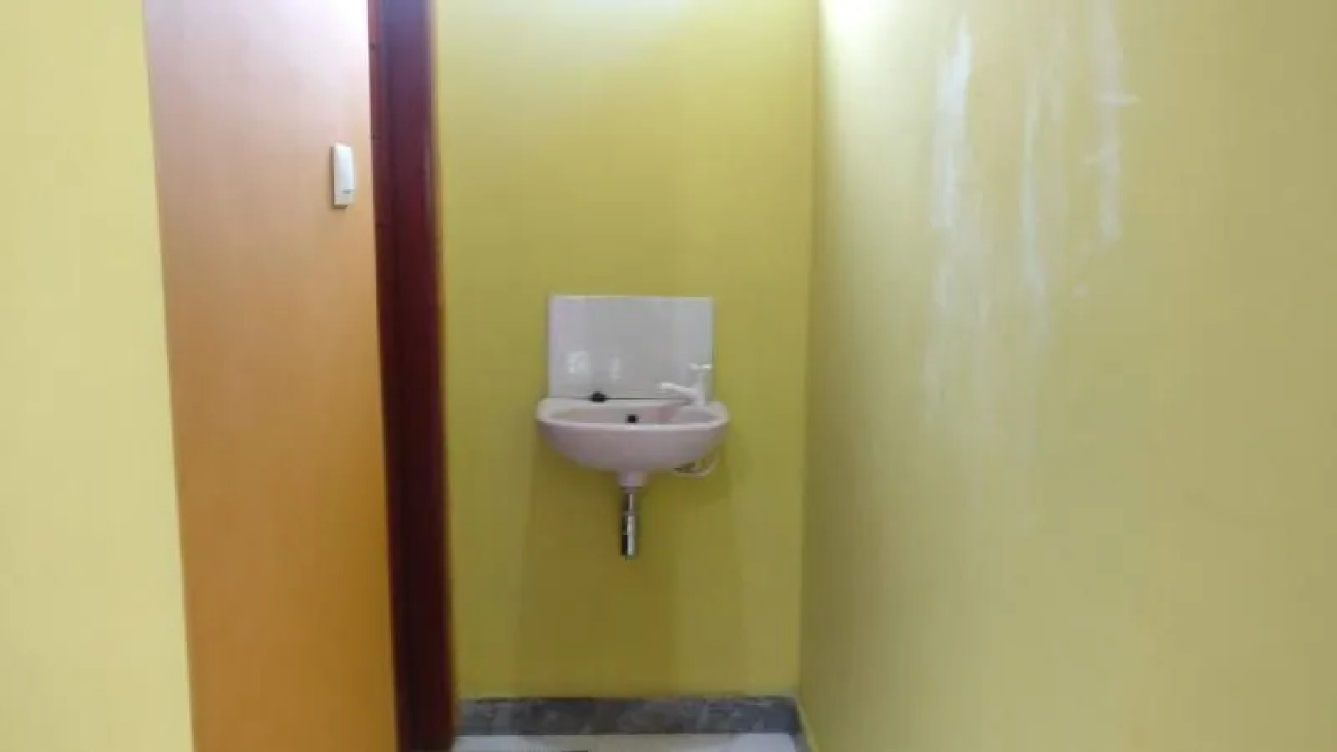 Losmen Tut Wuri 2 by ZUZU