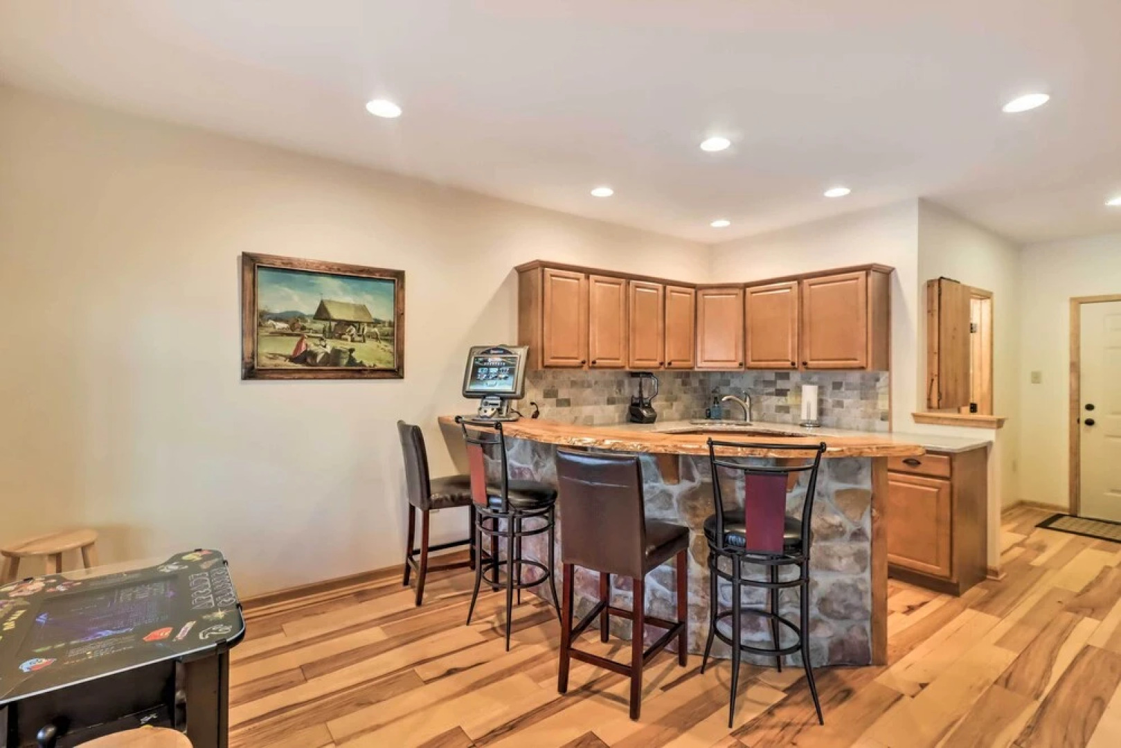 Hike, Fish & Unwind: Albrightsville Cabin!