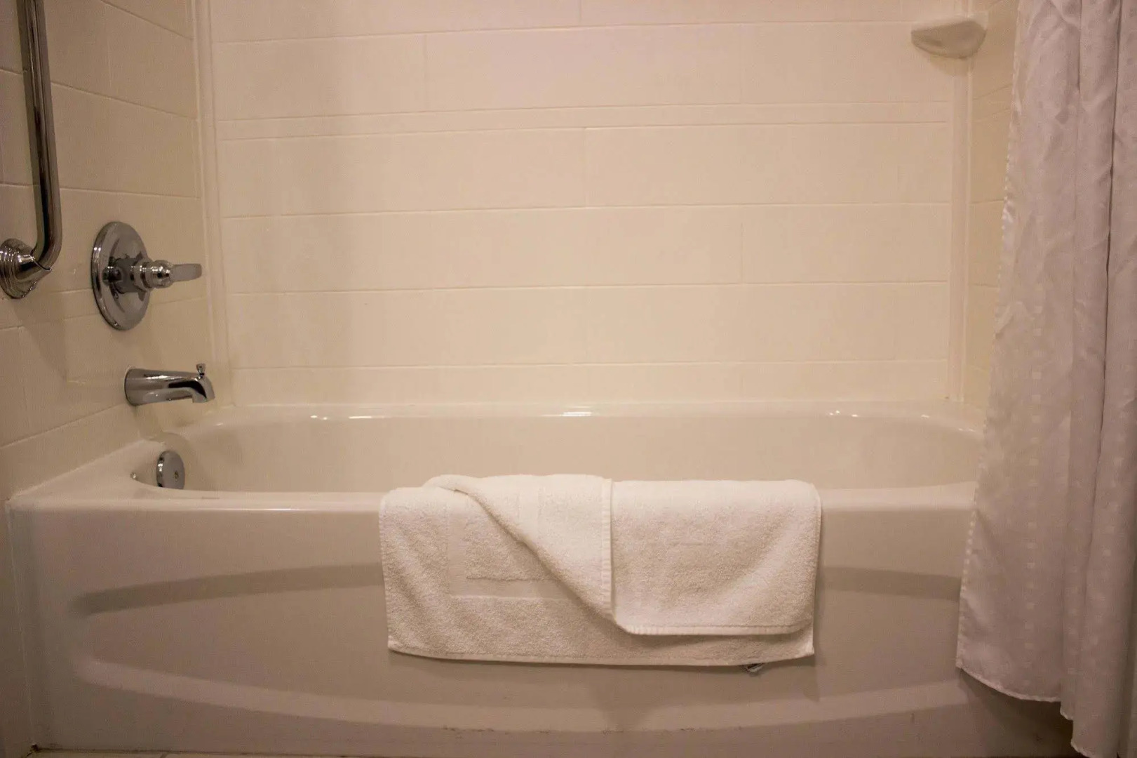 Holiday Inn Express & Suites Tahlequah by IHG