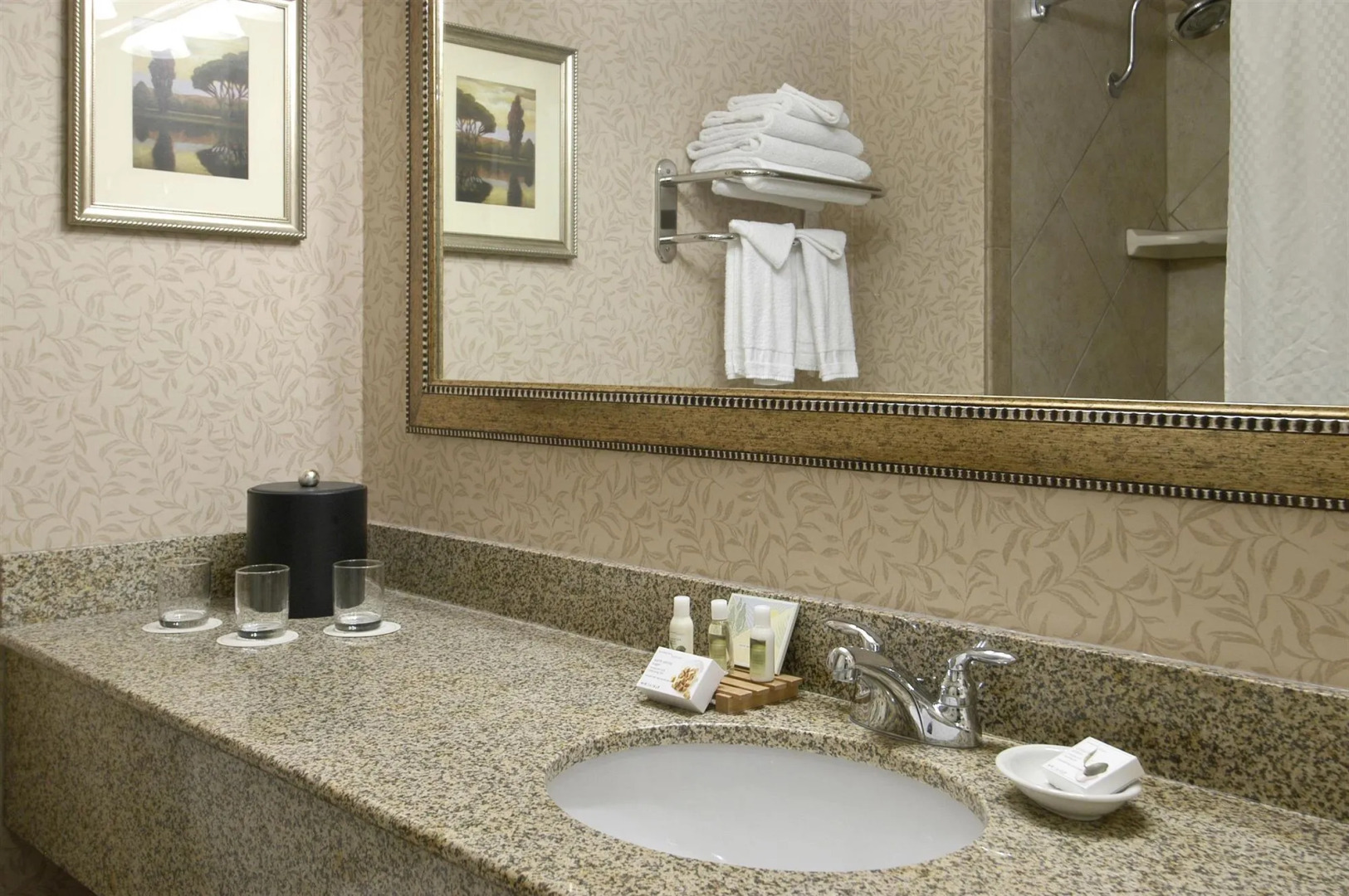 Red Lion Hotel Canyon Springs