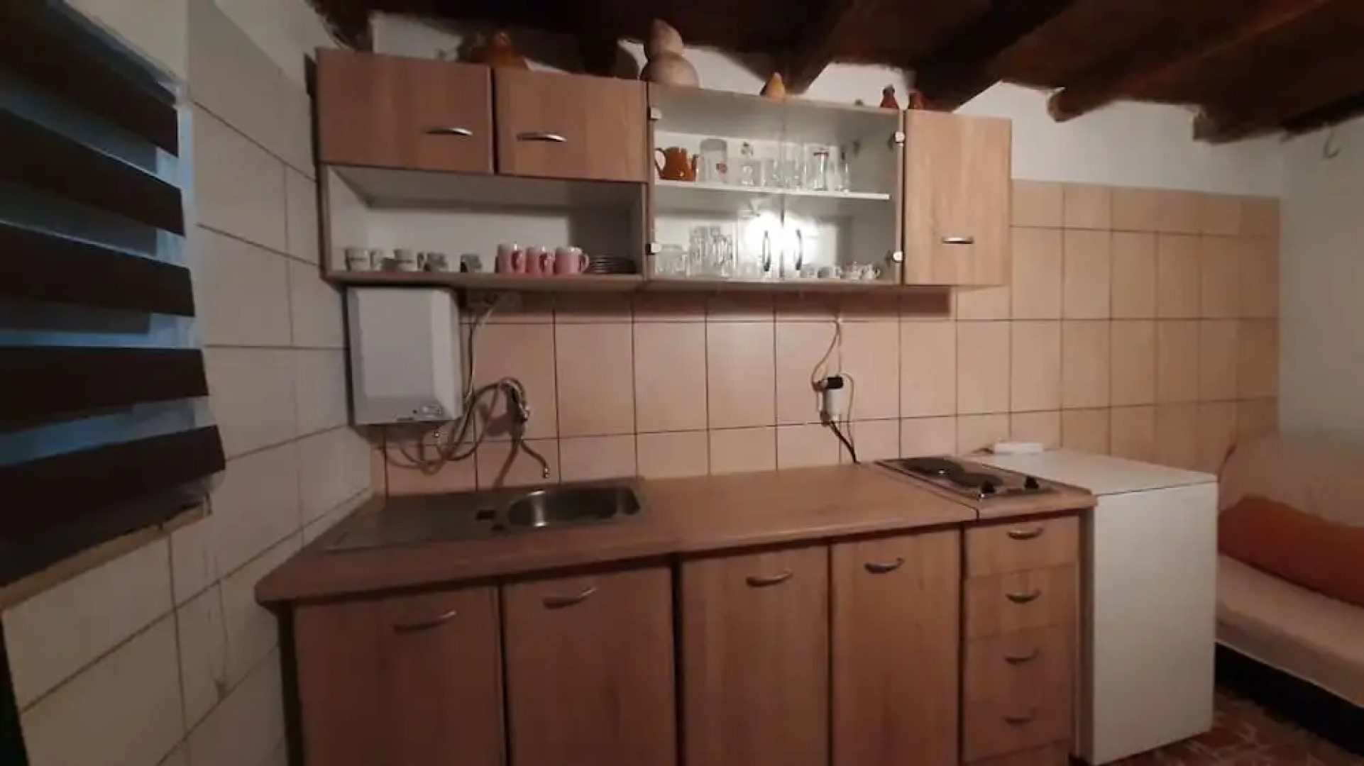 Role - Retro & Affordable - H