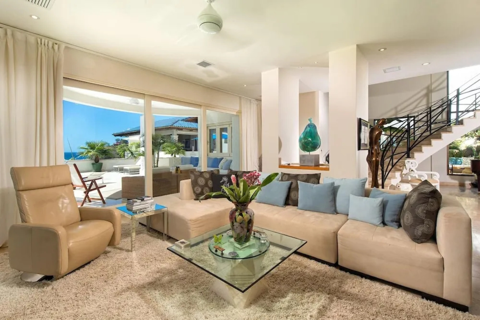 Exquisite Hilltop Villa with Luxurious Modern Design, Sweeping Ocean Views & Sparkling Infinity Pool