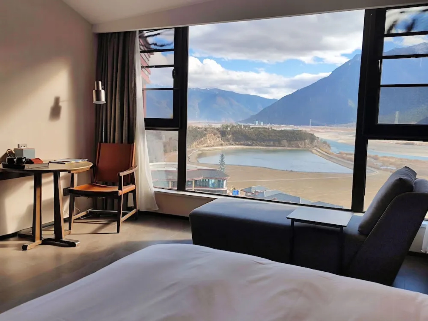 JOVE MOUNTAIN UrCove Nyingchi Hotel