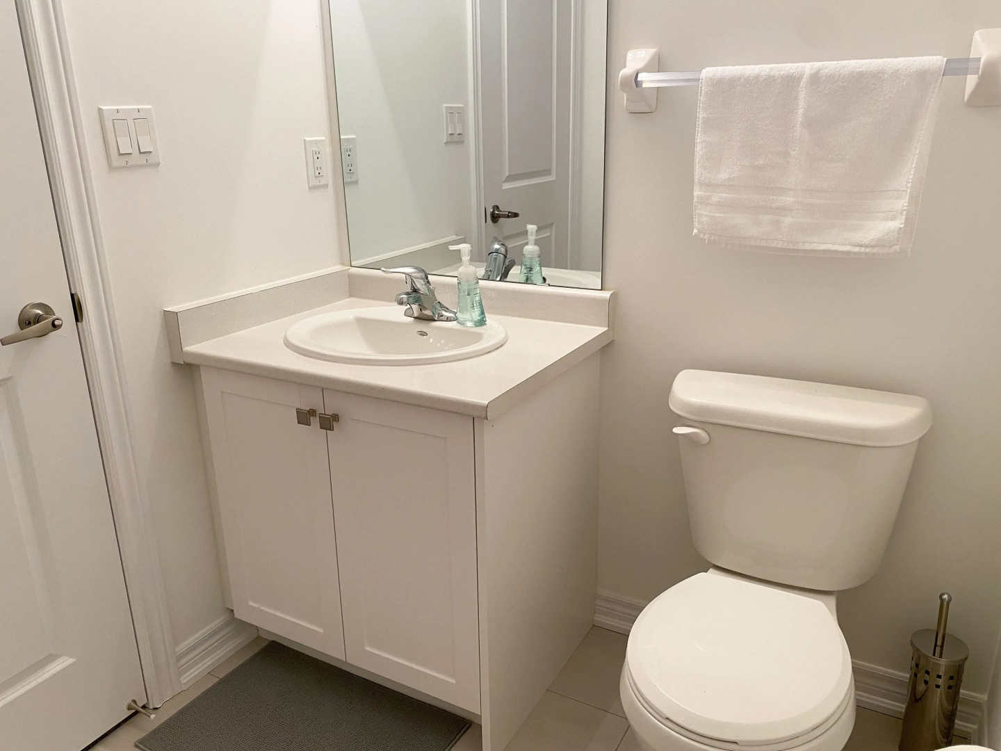 Relaxing Master Private Bedroom