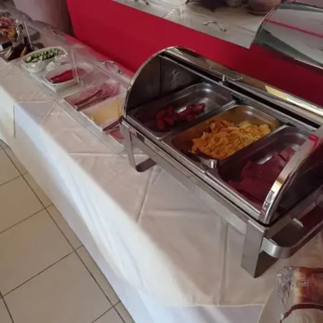 Denphill Apartments & Hotel