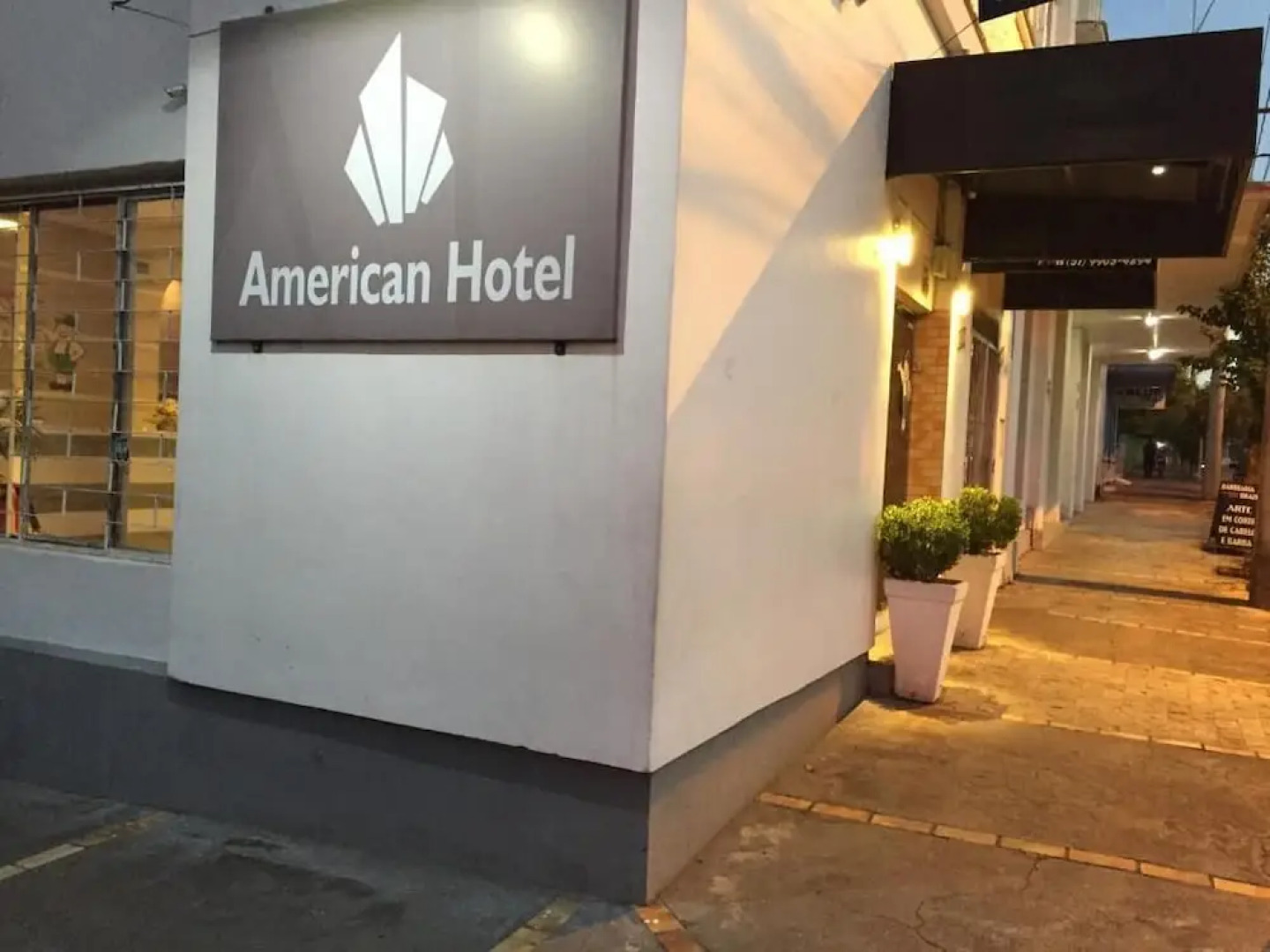 American Hotel