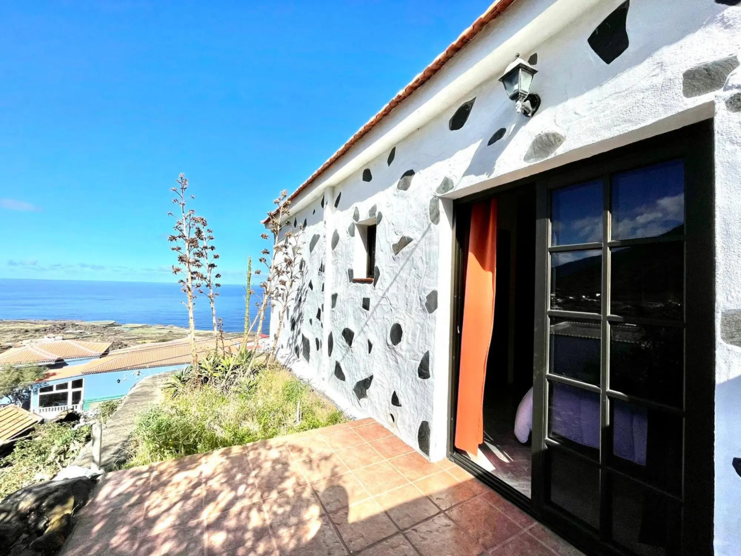 Casa rural con BBQ, Wifi y inolvidable vista a océano, El Hierro