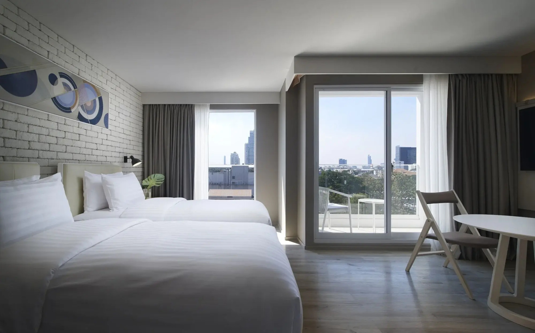 Shama Yen-Akat Bangkok