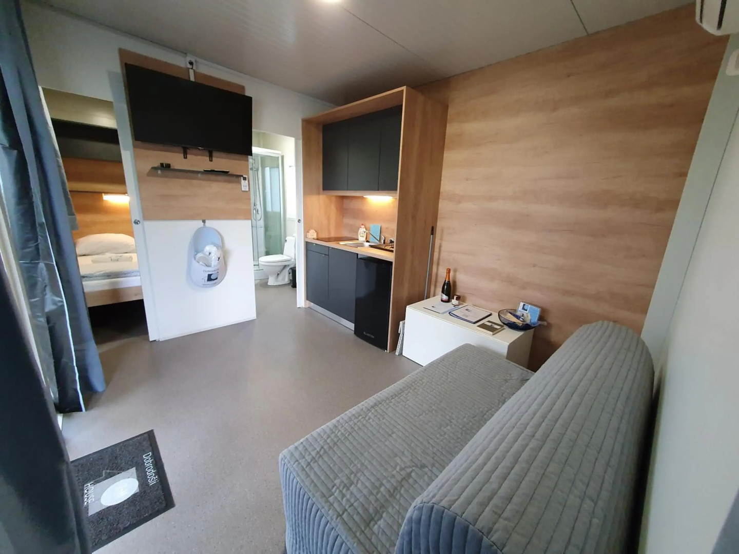 GM House, mobile house near Kolpa river