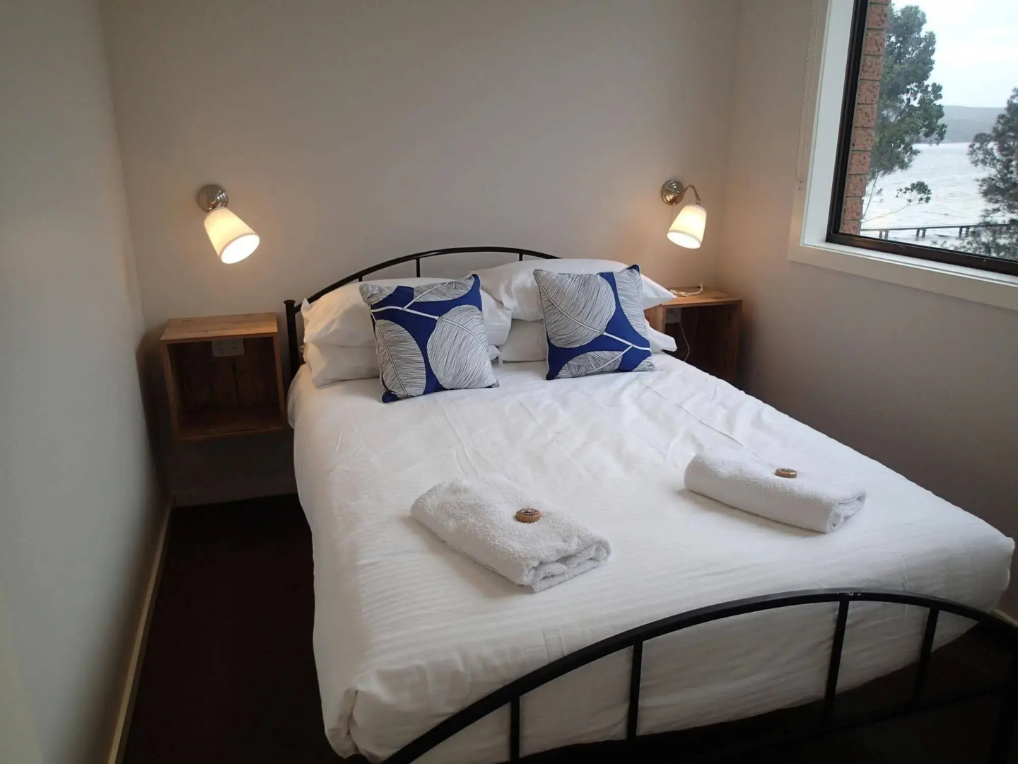 Dungowan Waterfront Apartments