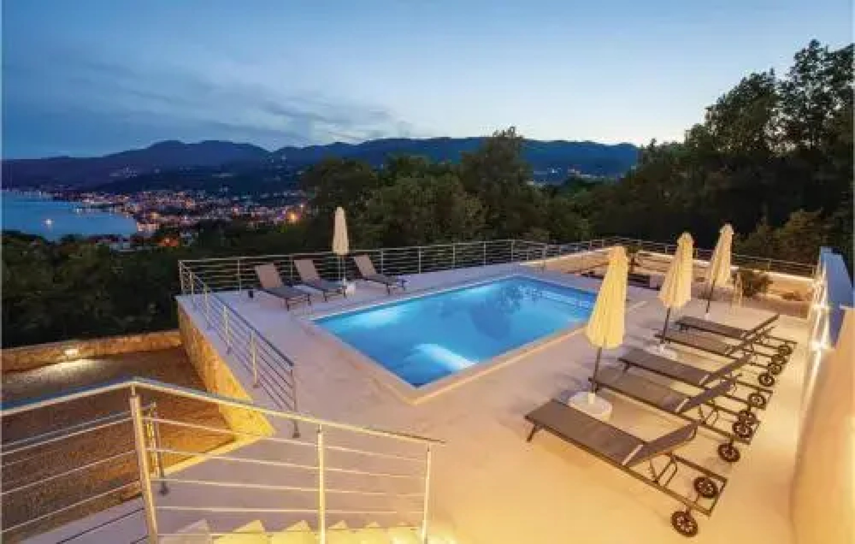 Four Bedroom Holiday Home in Kastav