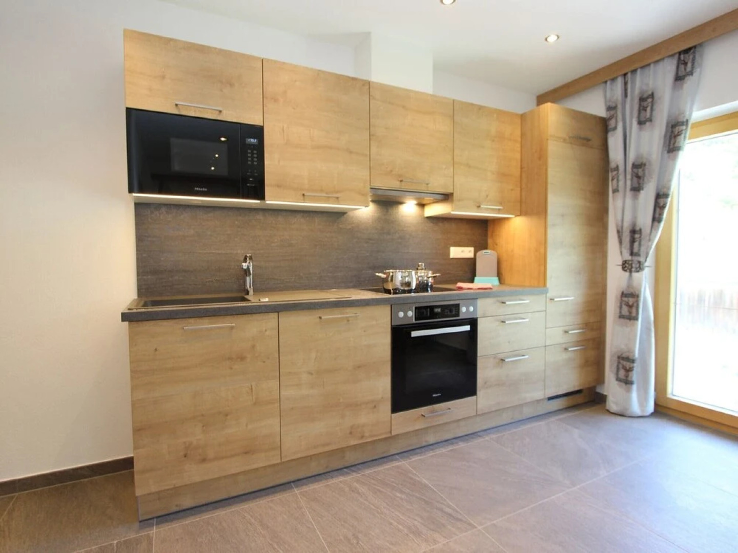 Spacious Apartment in Saalbach with Ski Boot Heaters