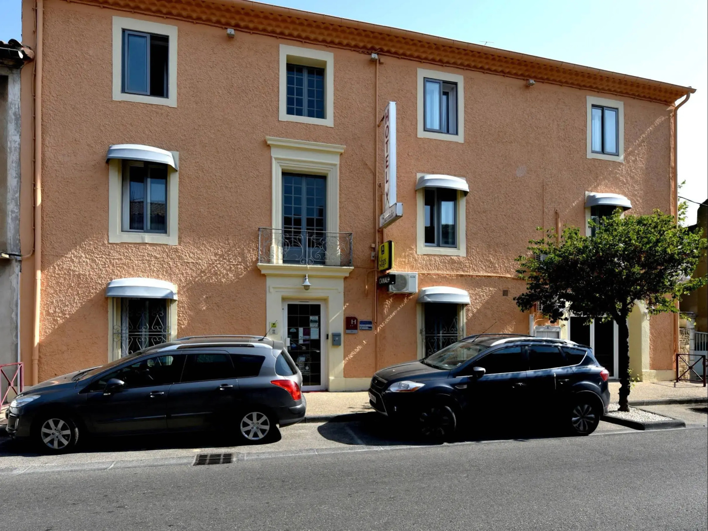 Logis Hôtel La Bastide d'Entraigues