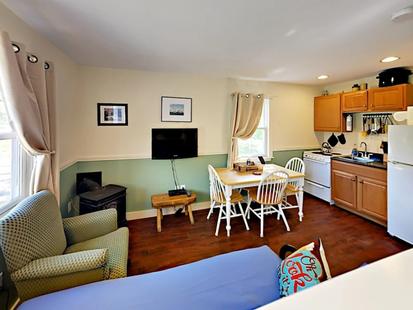 American Pale Ale Cottage 2 Bedrooms 1 Bathroom Cottage